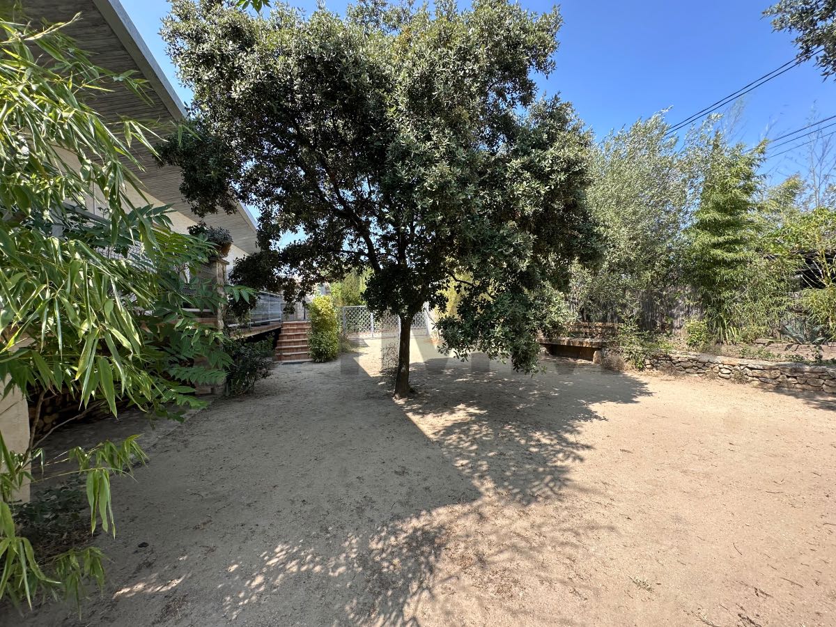 Maison 7 pièces 188 m² · à Laudun-l'Ardoise · 188 m² · 289 000 €