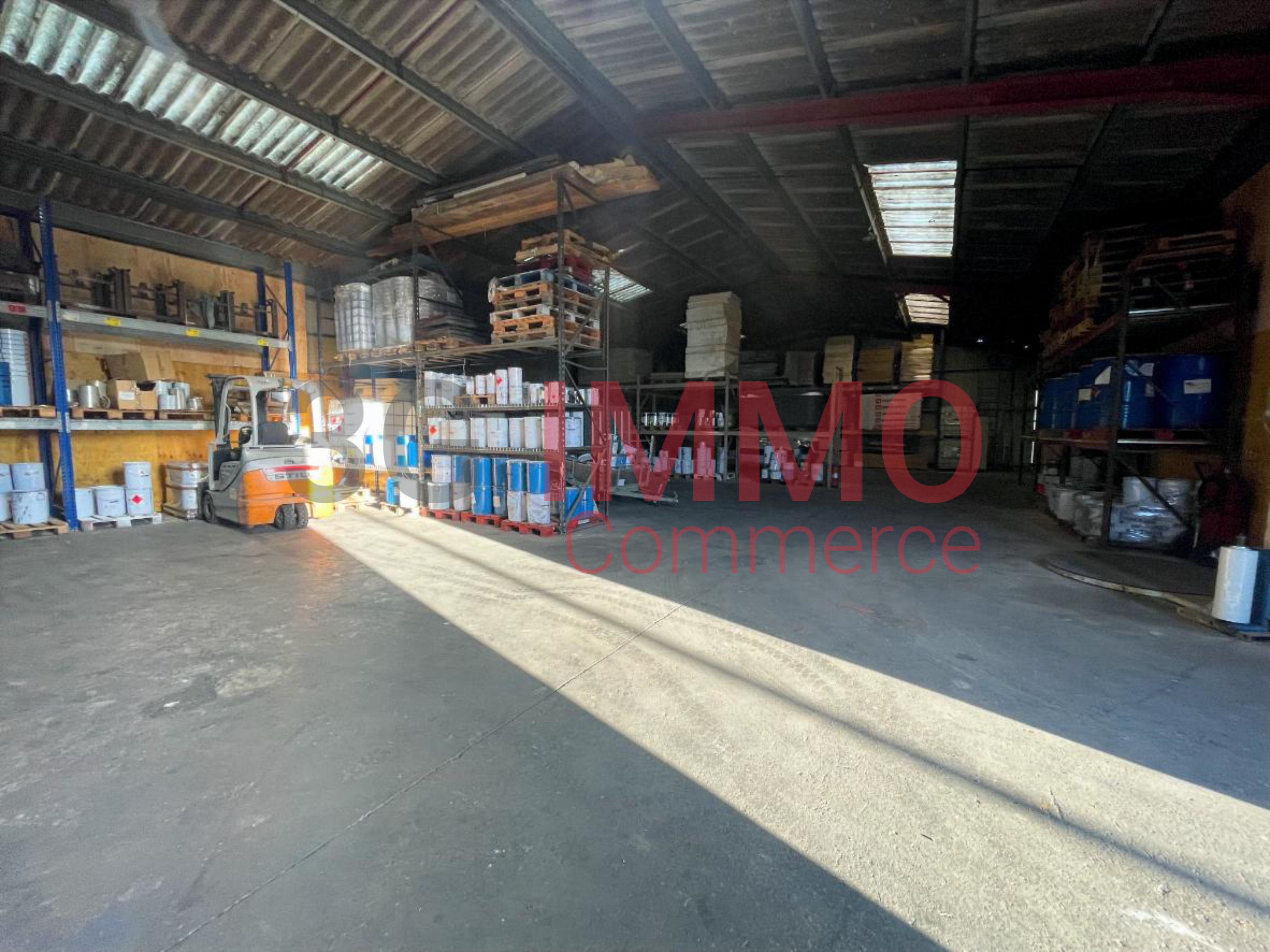 Local commercial 250 m² · à Échiré · 250 m² · 1 500 €/mois