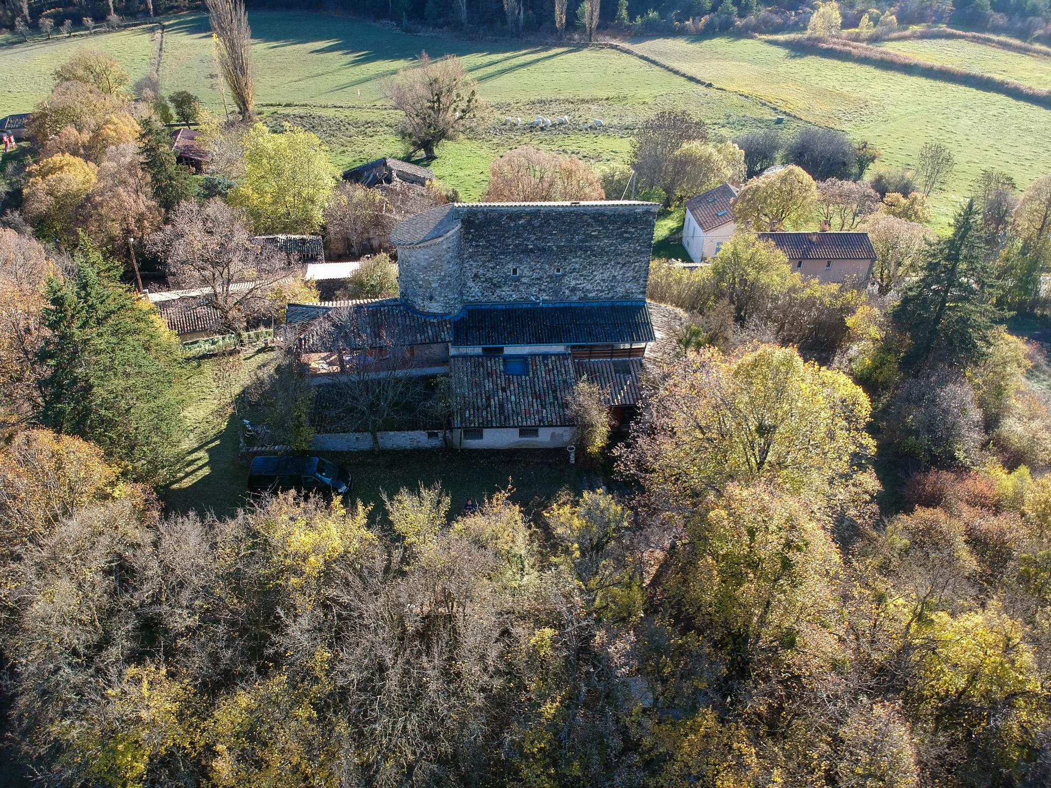 Maison 8 pièces 201 m² · à Villefranche-le-Château · 201 m² · 376 000 €