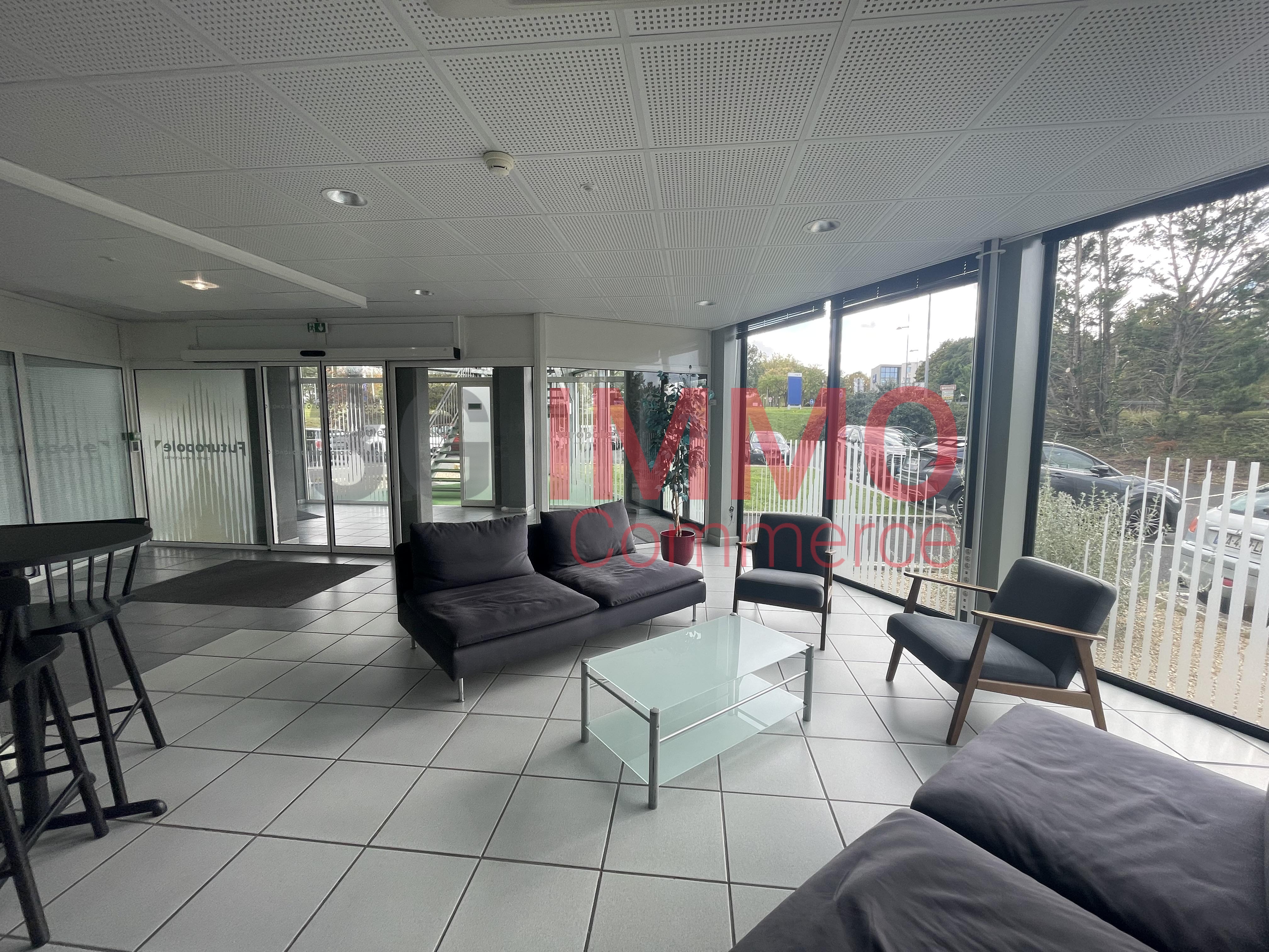 Local commercial 37 m² · à Chasseneuil-du-Poitou · 37 m² · 385 €/mois