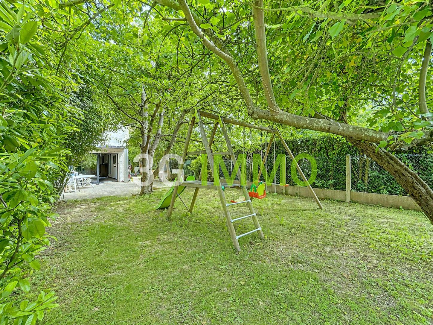 Maison 5 pièces 131 m² · à Follainville-Dennemont · 131 m² · 319 500 €
