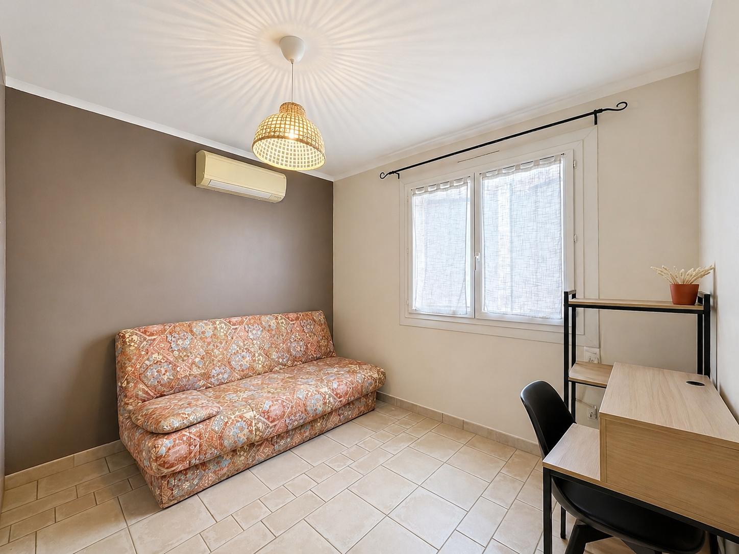 Maison 10 pièces 223 m² · à Vias · 223 m² · 399 000 €