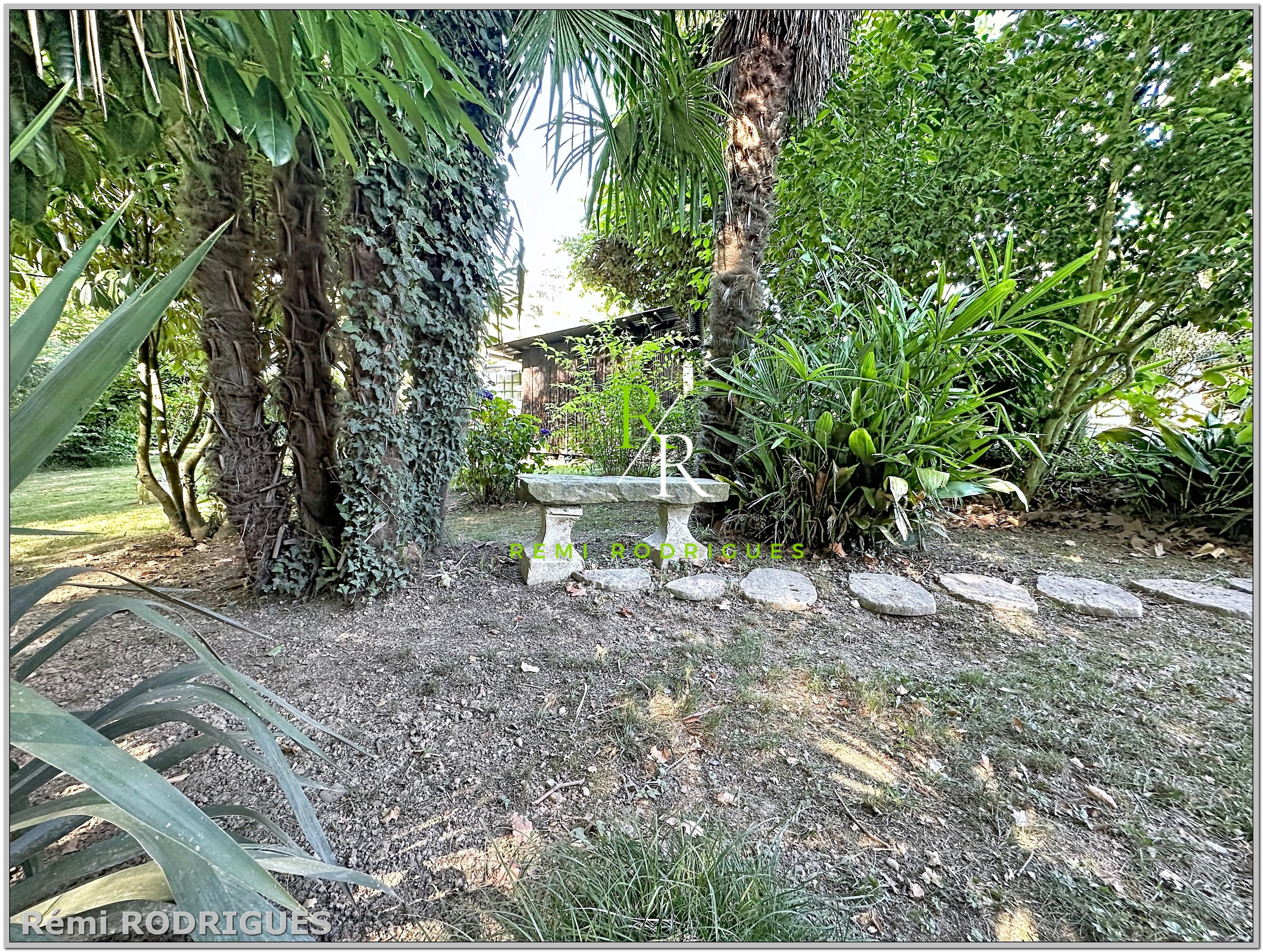 Maison 8 pièces 166 m² · à Serres-Castet · 166 m² · 324 000 €