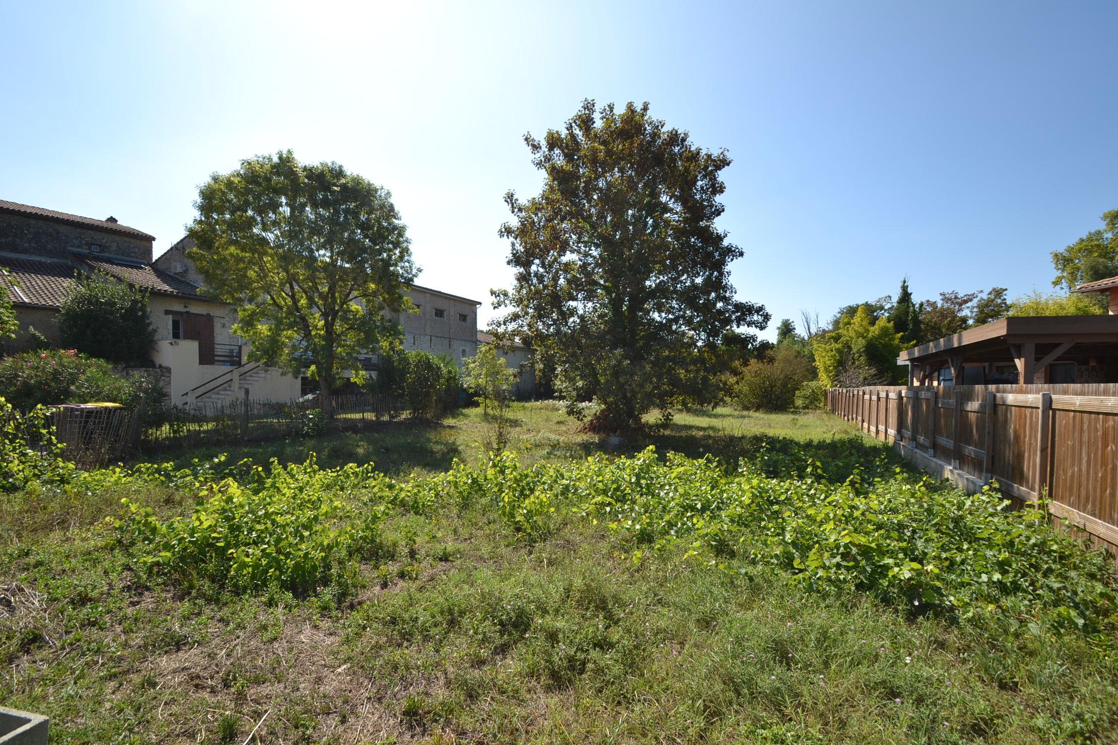 Terrain à Podensac (33720) - Podensac · 121 000 €