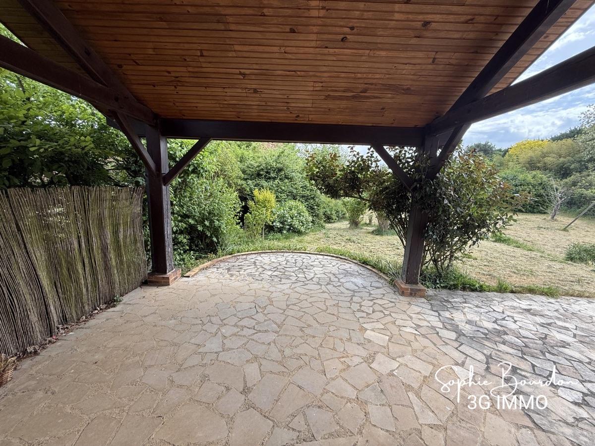 Maison 7 pièces 135 m² · à Charbuy · 135 m² · 242 000 €