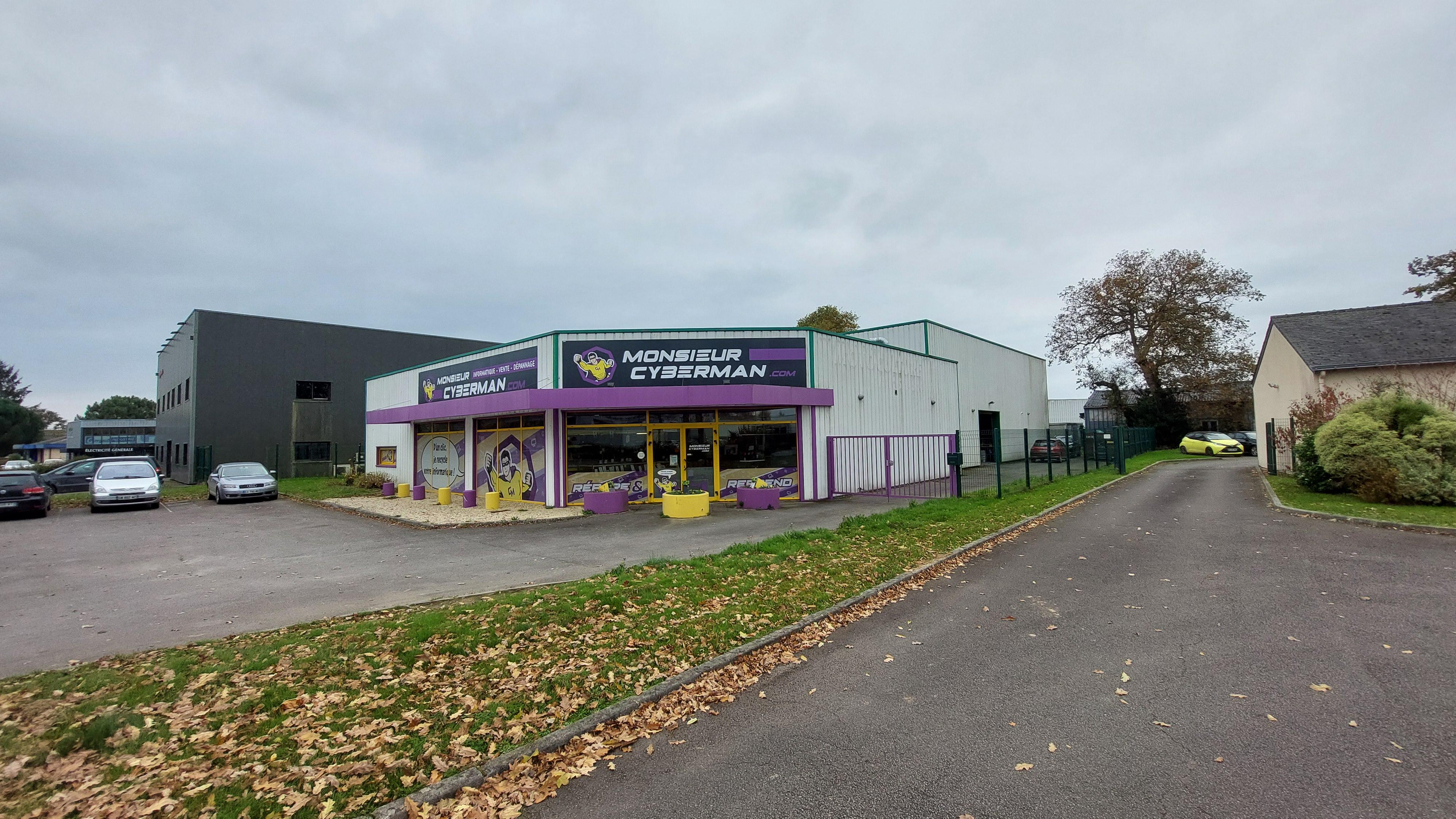 Local commercial 750 m² · à Redon · 750 m² · 800 000 €