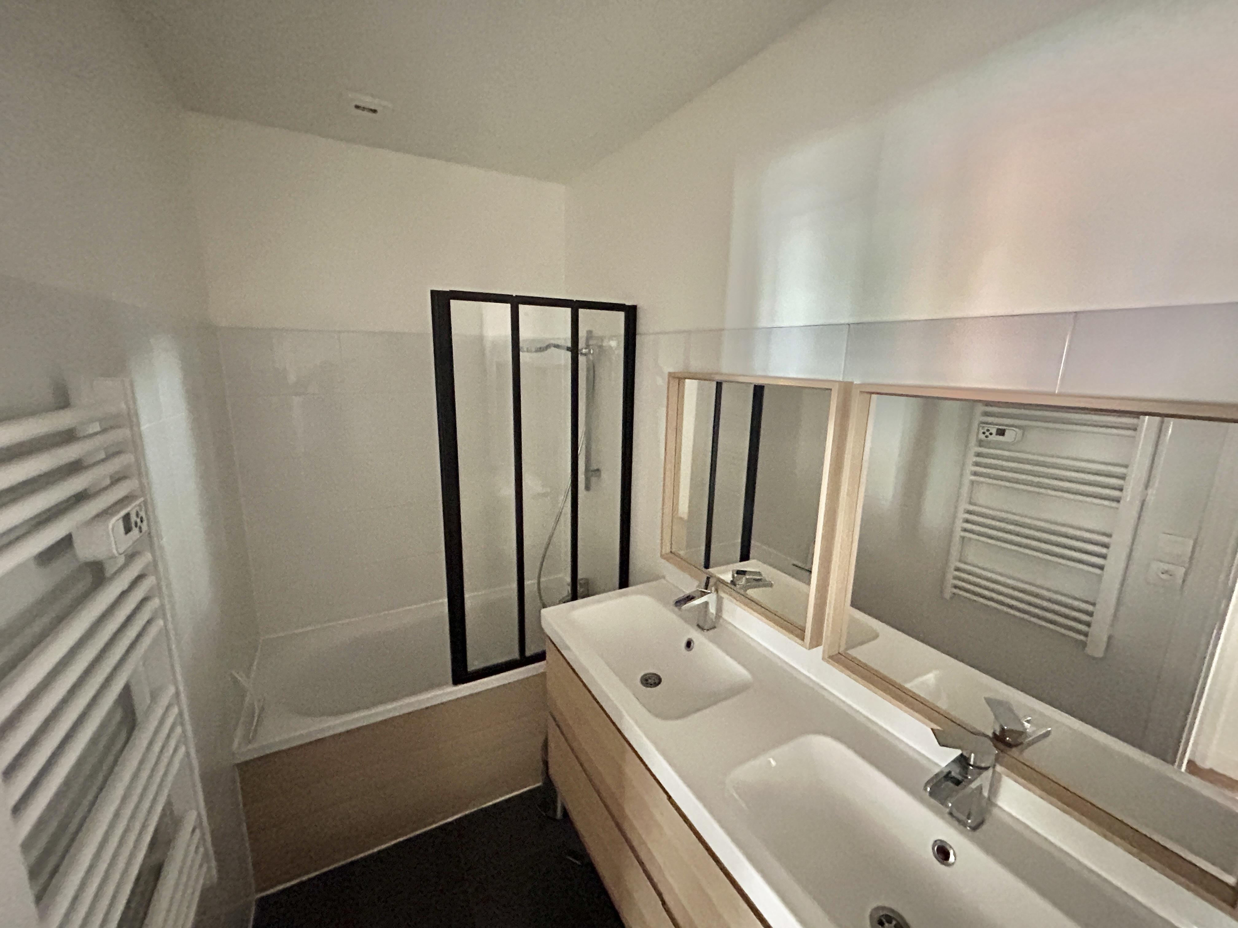 Appartement 4 pièces 98 m² · à Saint-Étienne · 98,1 m² · 128 000 €