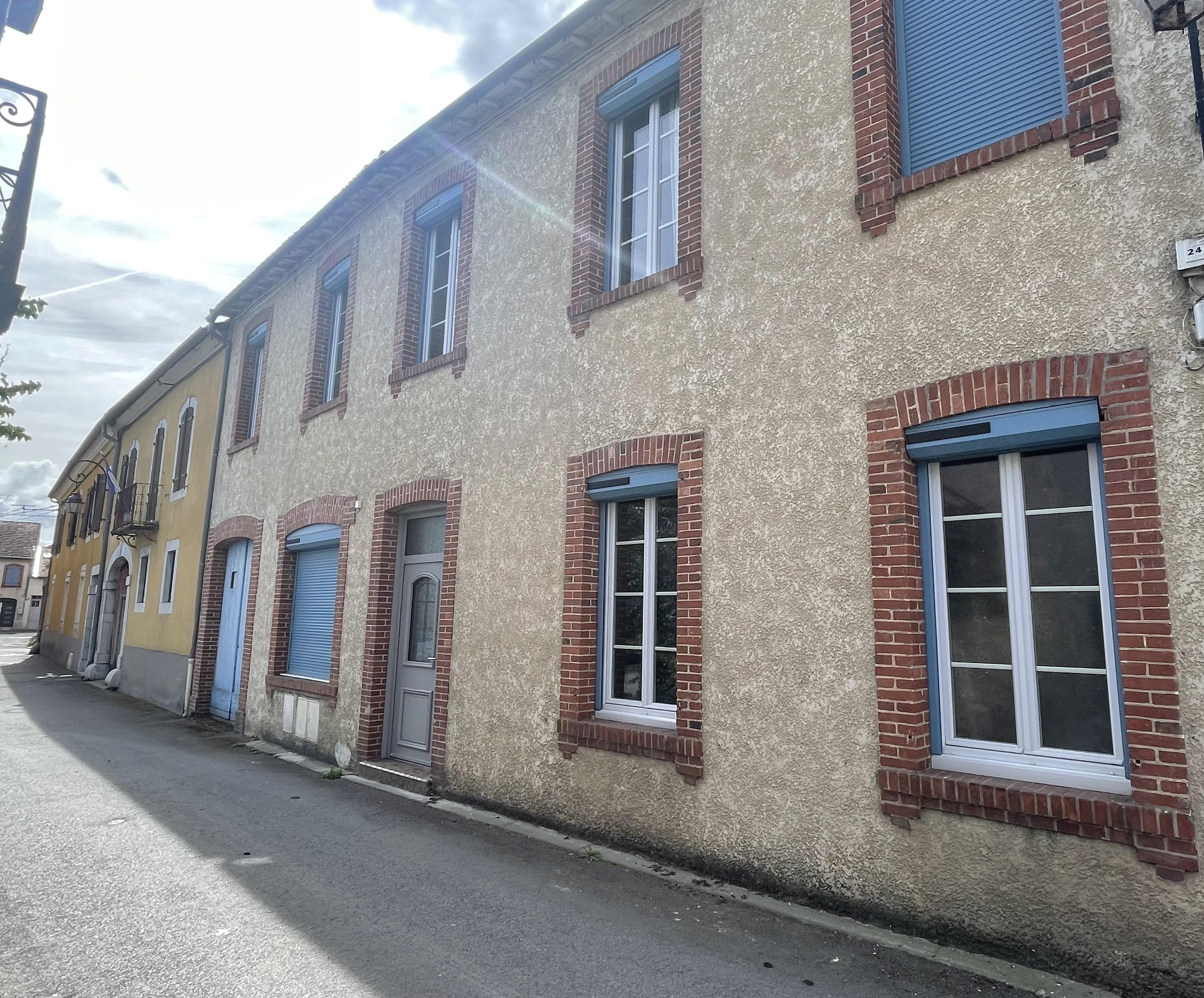 Maison 6 pièces 210 m² · à Vic-en-Bigorre · 210 m² · 227 000 €