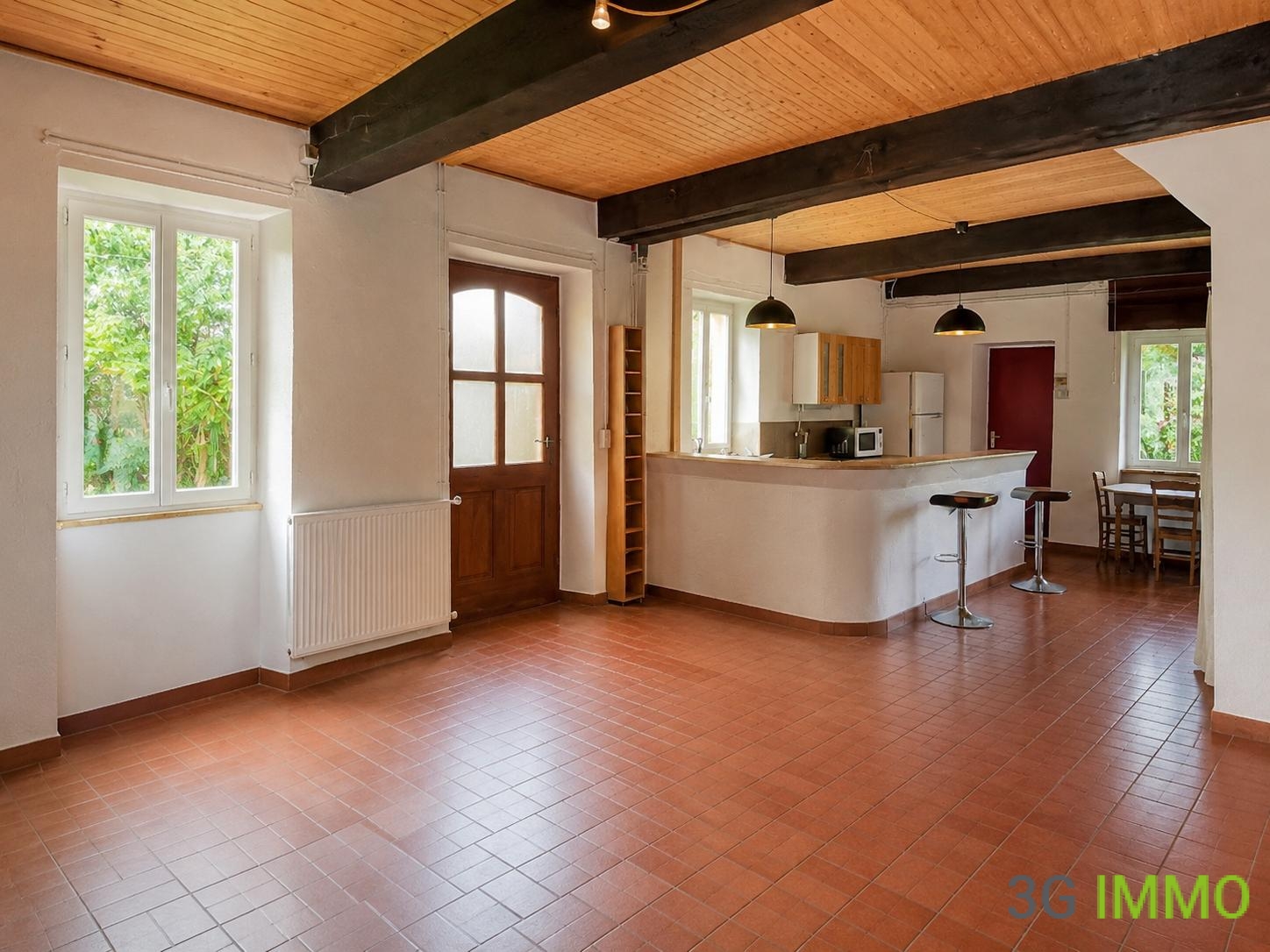 Maison 11 pièces 272 m² · à Saint-Faust · 272 m² · 699 000 €