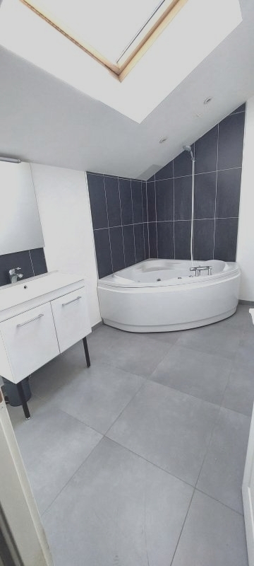 Appartement 4 pièces 95 m² · à Saint-Quentin · 95 m² · 135 000 €