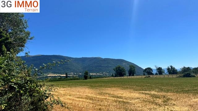 Terrain constructible à Champagne-en-Valromey (01260) - Champagne-en-Valromey · 70 000 €