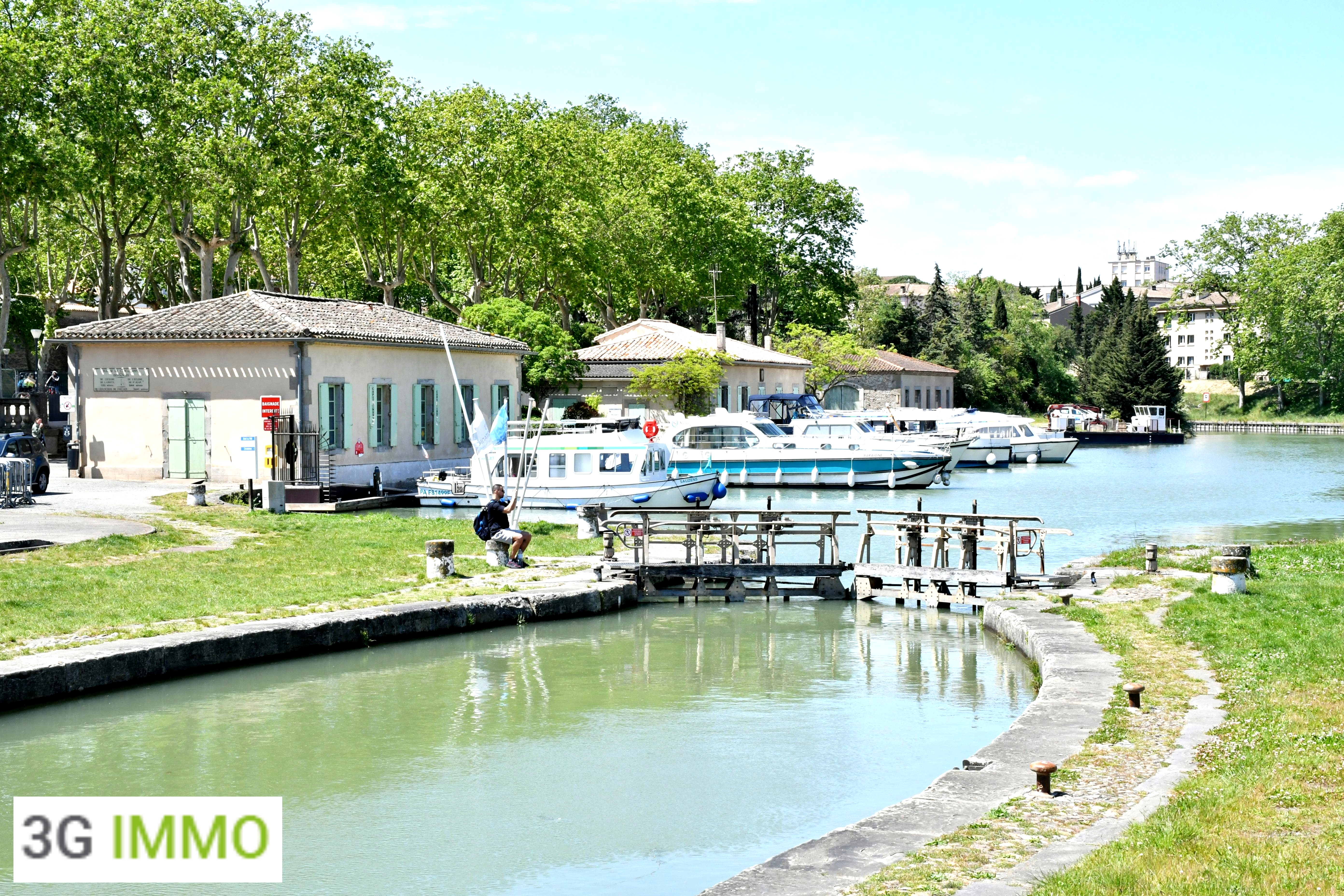 Local commercial 982 m² · à Carcassonne · 982 m² · 977 500 €