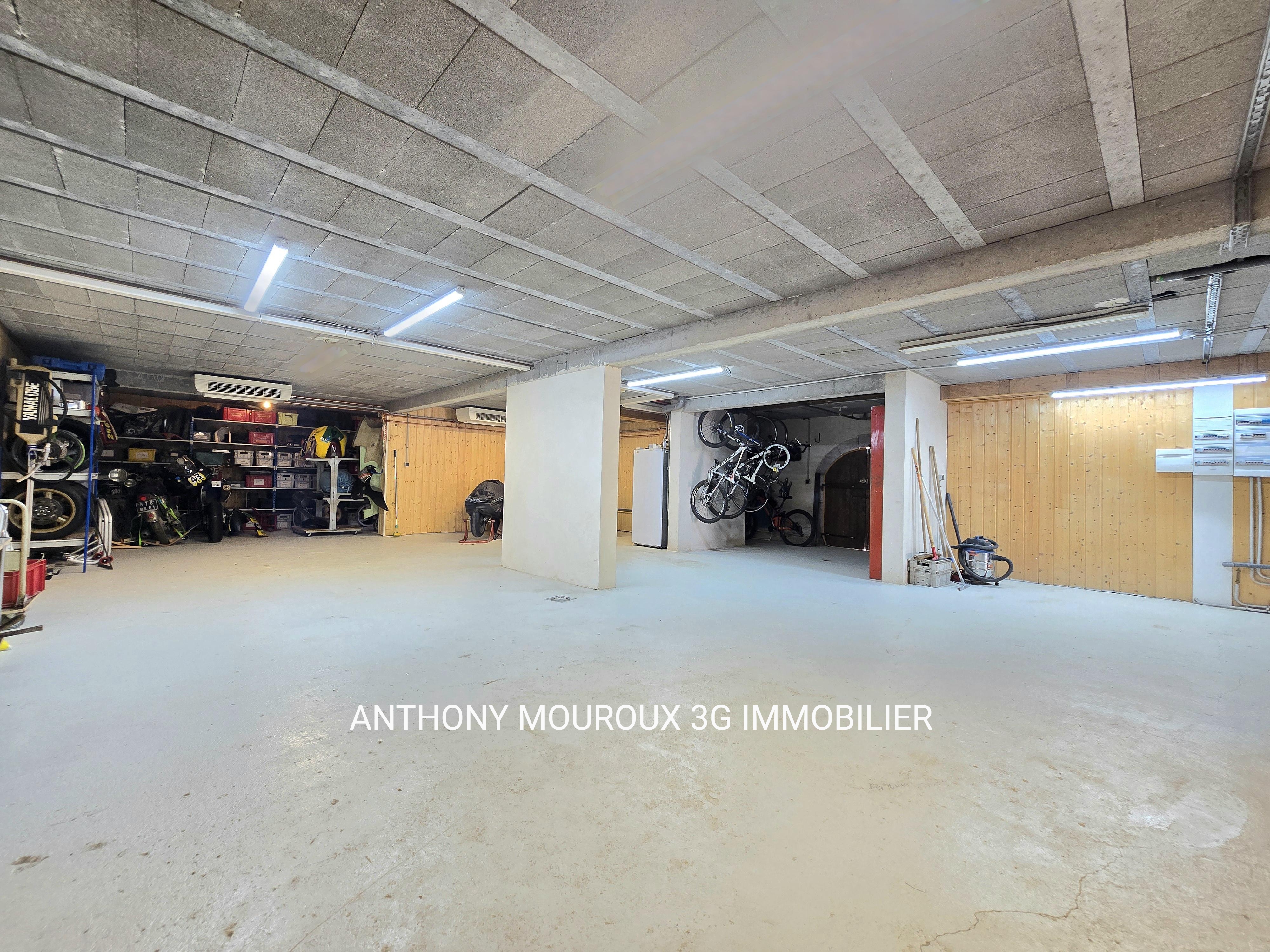 Maison 7 pièces 218 m² · à Bourg-en-Bresse · 218,2 m² · 640 000 €