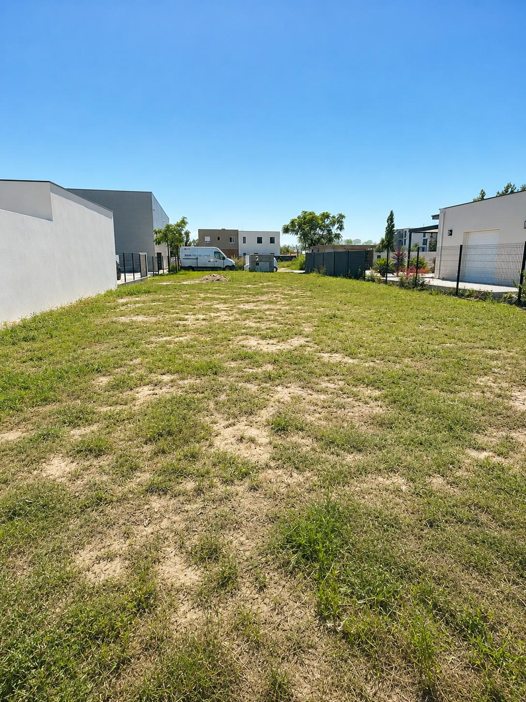 Terrain constructible à Sérignan (34410) - Sérignan · 159 000 €