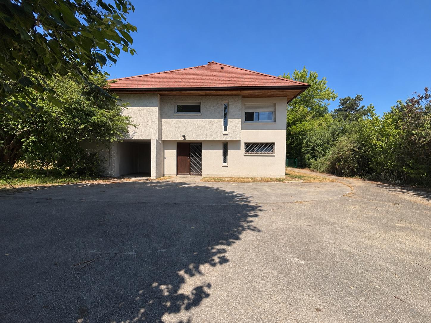Maison 6 pièces 157 m² · à Ambérieu-en-Bugey · 157 m² · 359 000 €