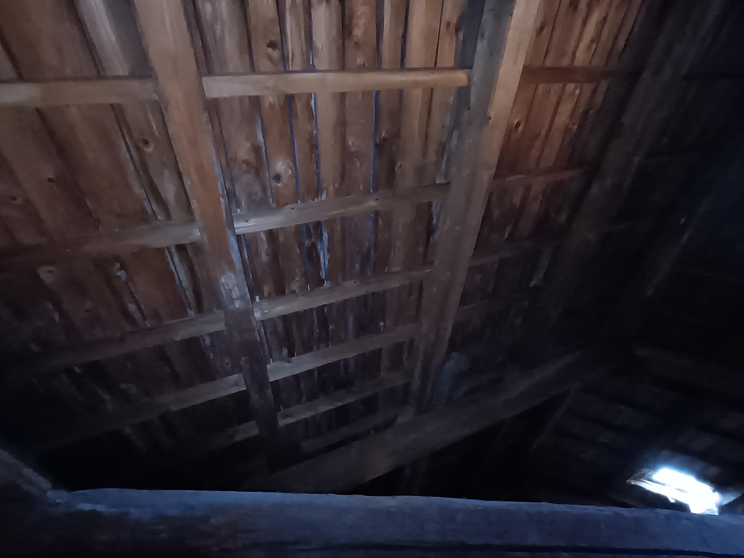 Maison 14 pièces 300 m² · à Usson-en-Forez · 300 m² · 105 000 €