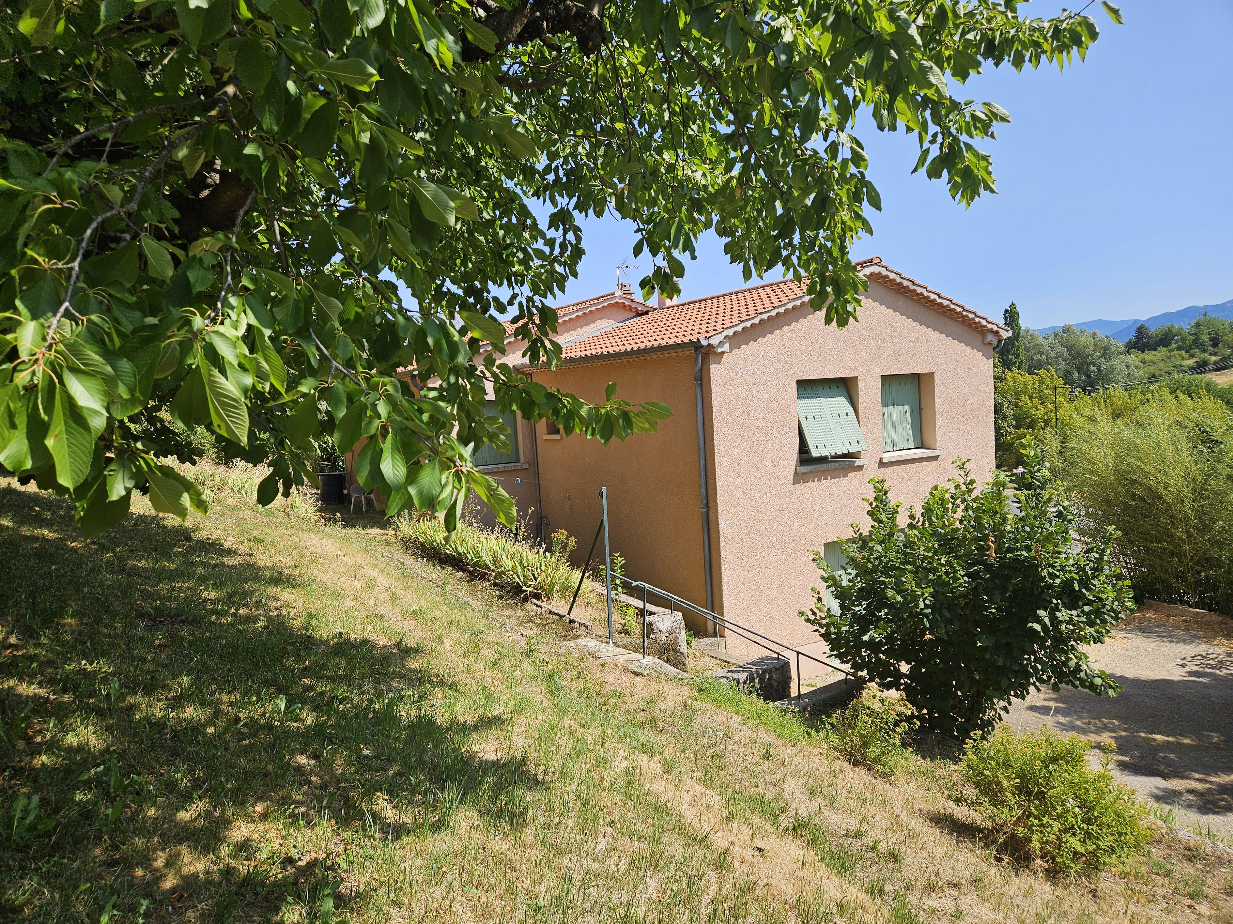 Maison 6 pièces 100 m² · à Saint-Roman · 100 m² · 267 500 €