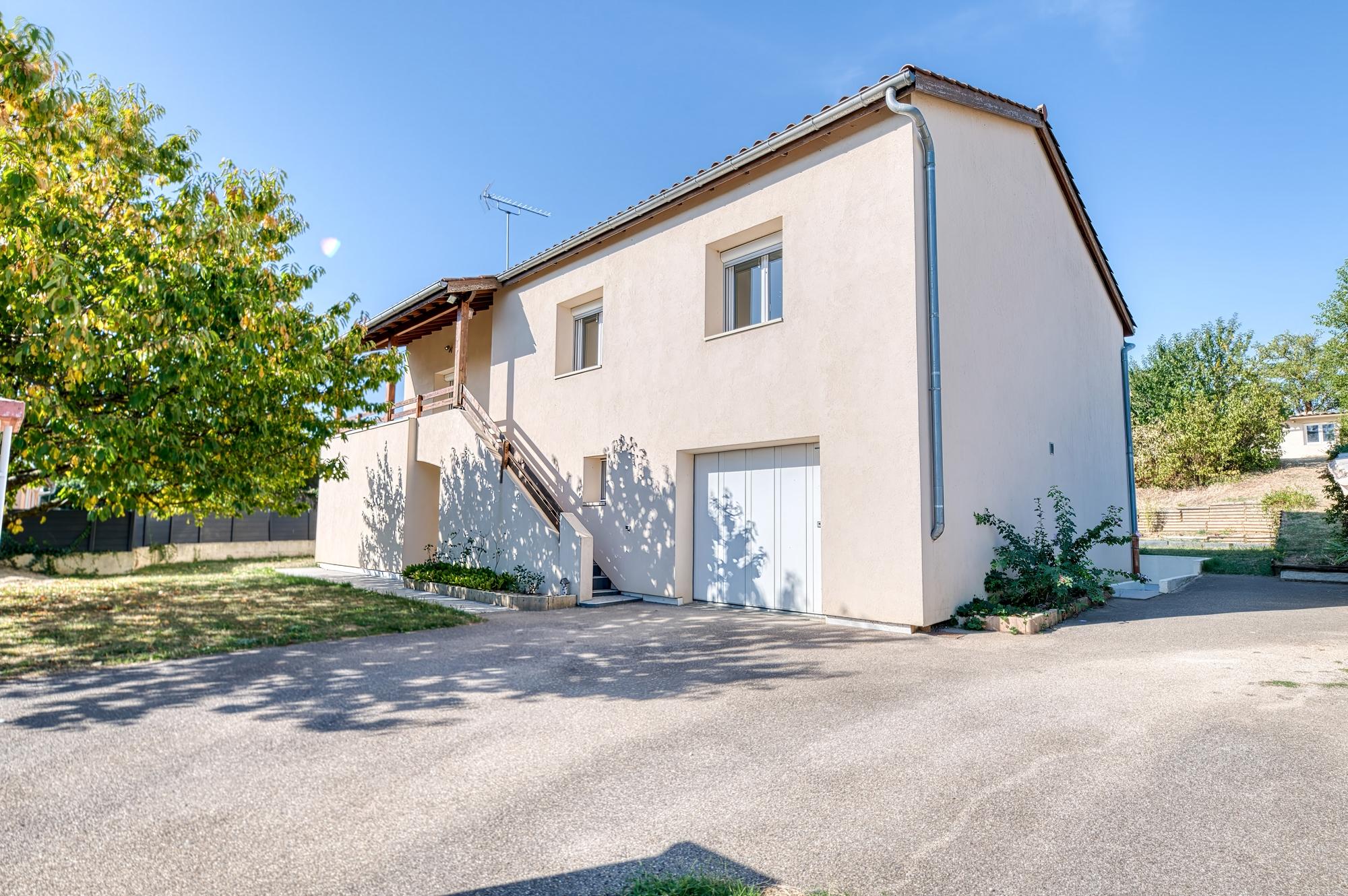 Appartement 5 pièces 114 m² · à Colombier-Saugnieu · 114 m² · 325 000 €