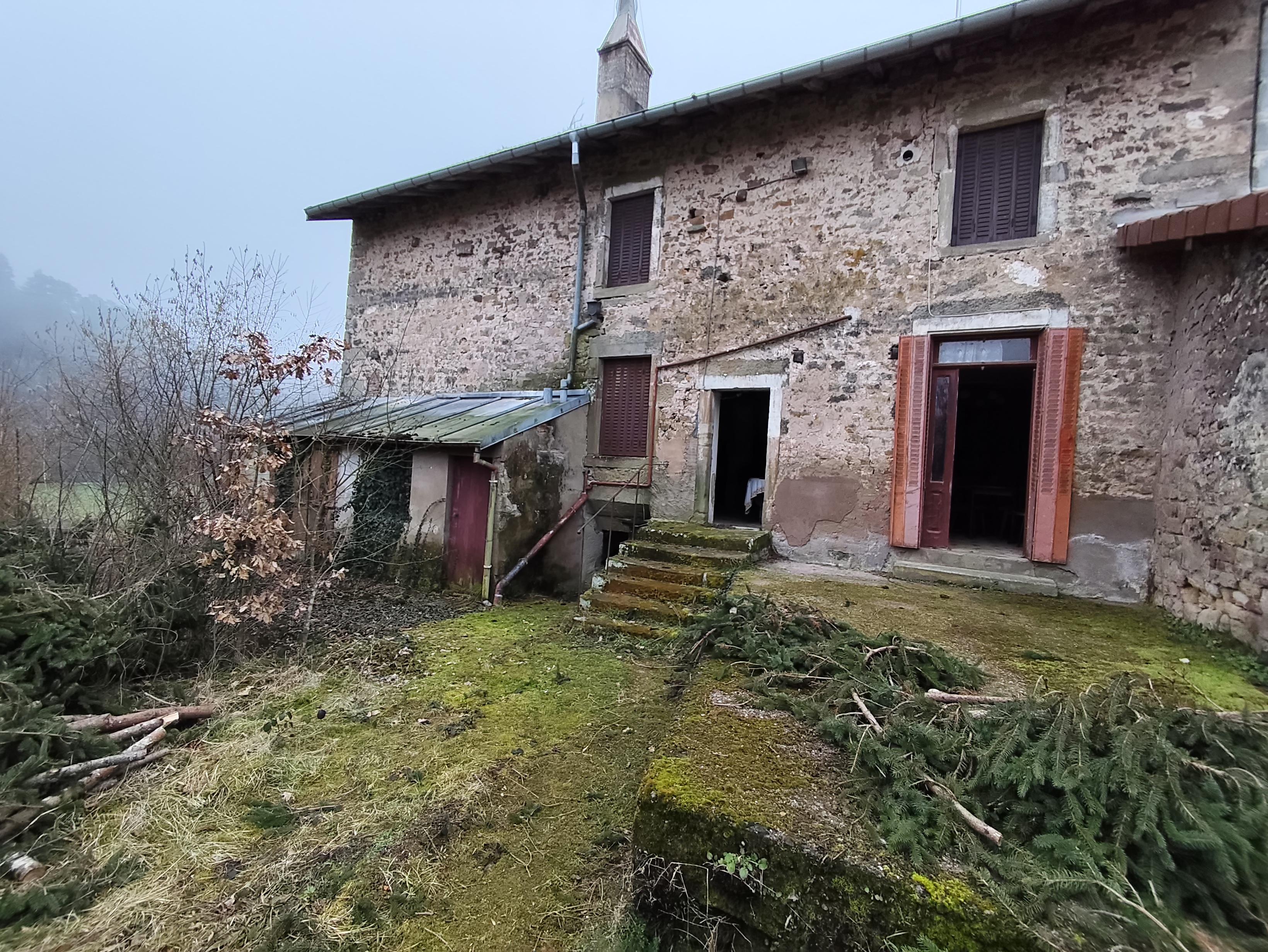Maison 7 pièces 170 m² · à Monthureux-sur-Saône · 170 m² · 36 000 €