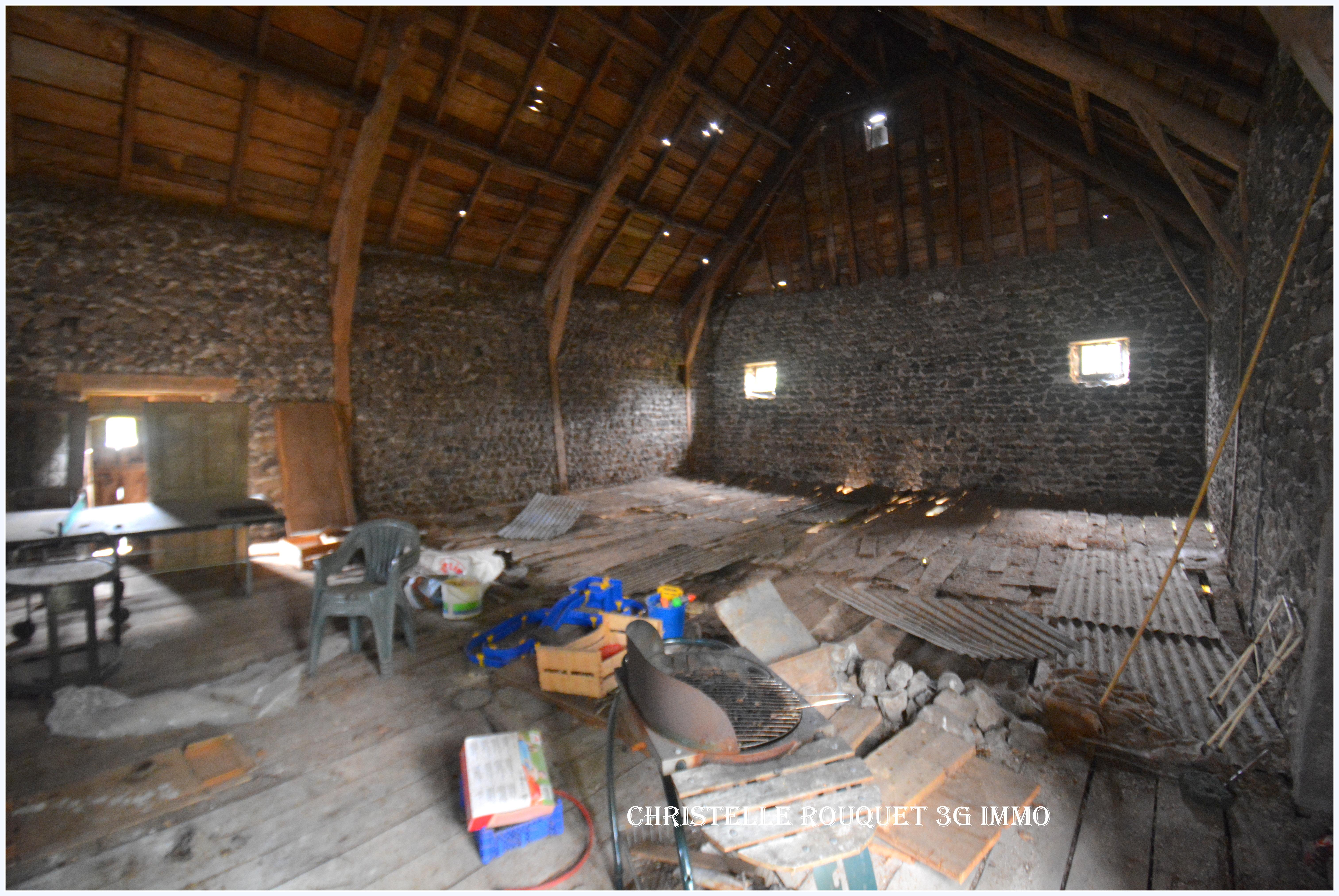 Maison 9 pièces 133 m² · à Rochefort-Montagne · 133 m² · 207 000 €