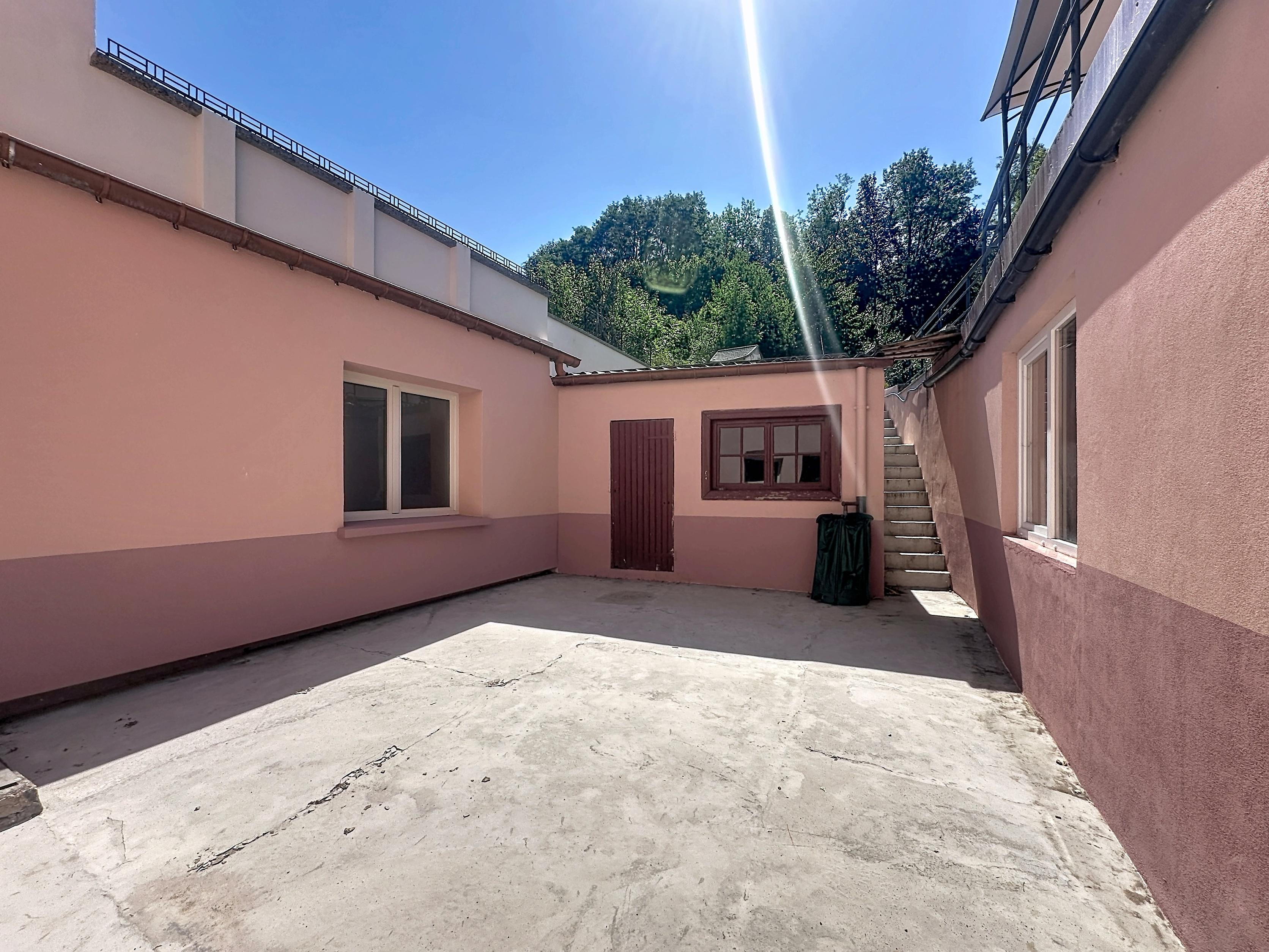 Maison 9 pièces 168 m² · à Bitche · 167,8 m² · 182 000 €