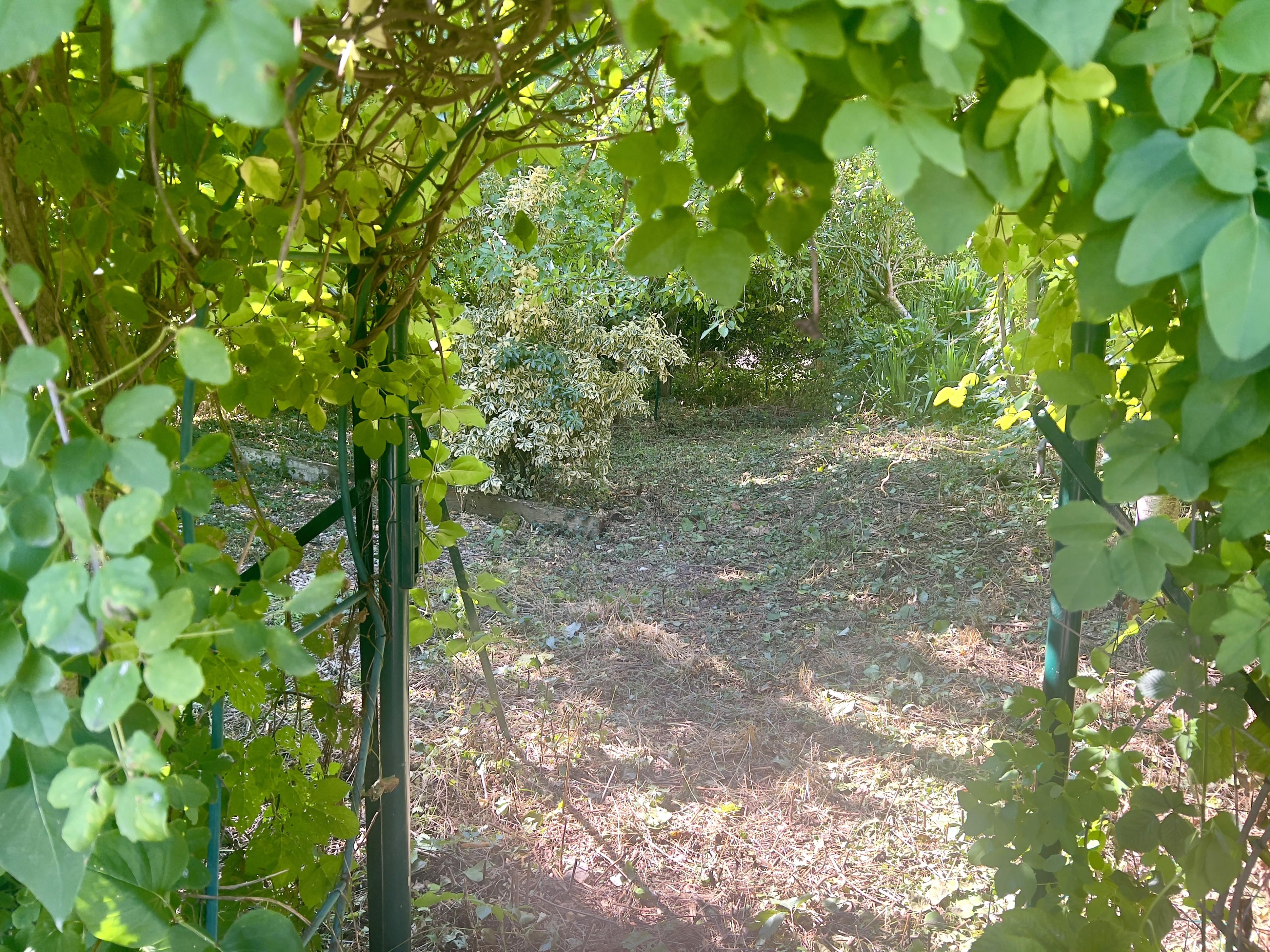 Terrain constructible à Saint-Sylvain (14190) - Saint-Sylvain · 75 000 €