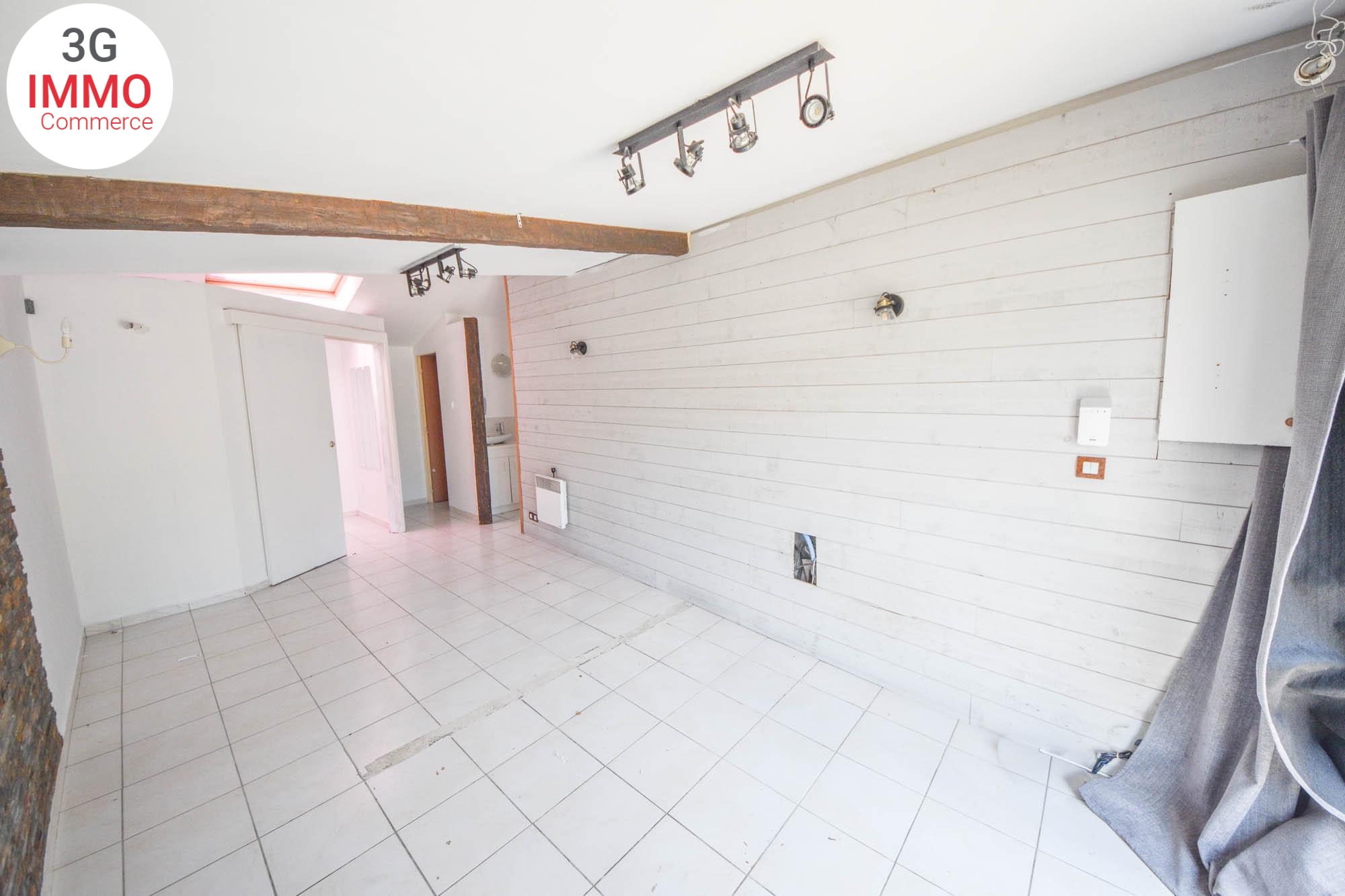 Local commercial 61 m² · à Saint-Divy · 61 m² · 102 000 €