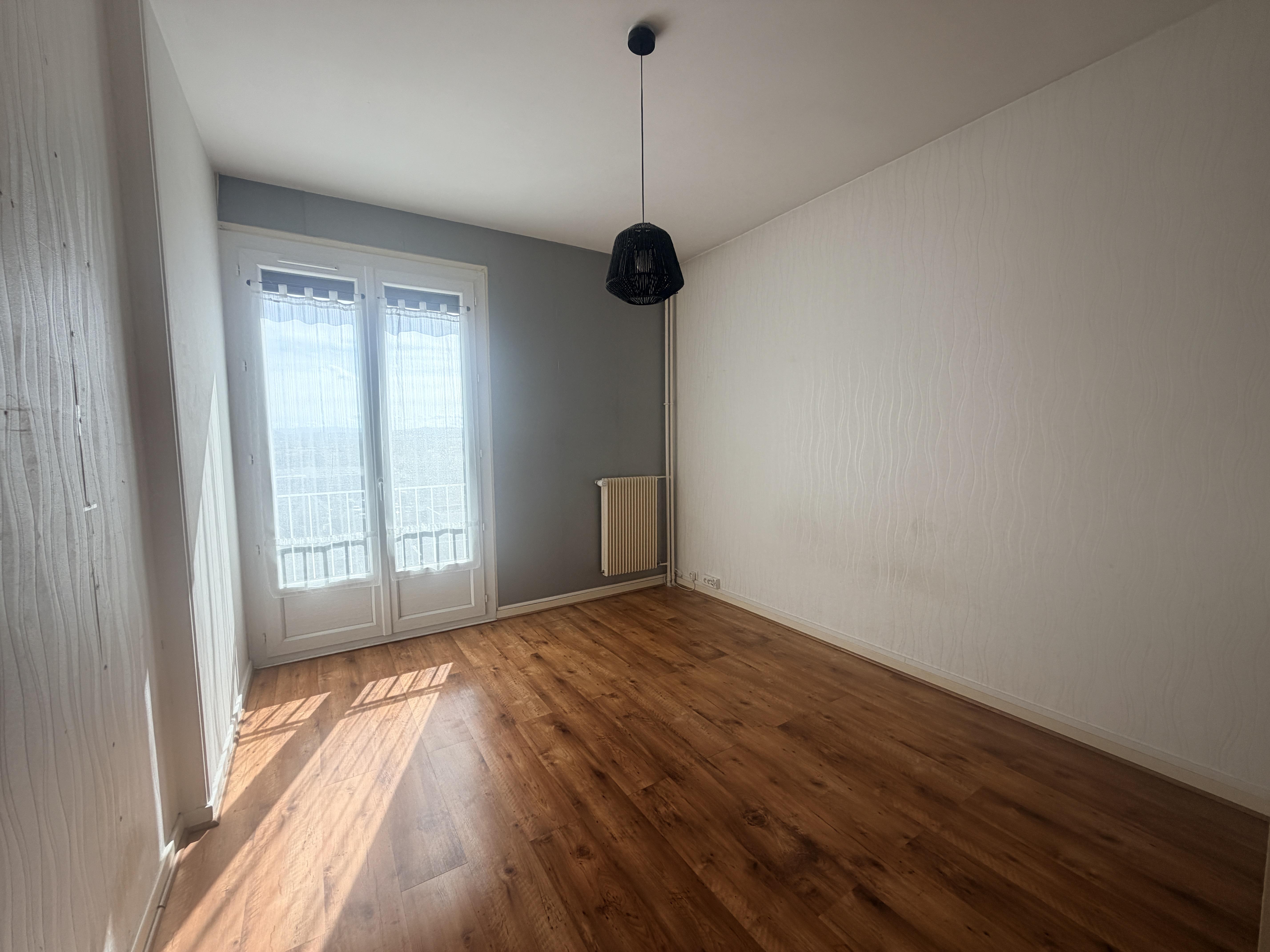 Appartement 4 pièces 107 m² · à Cournon-d'Auvergne · 107 m² · 193 000 €