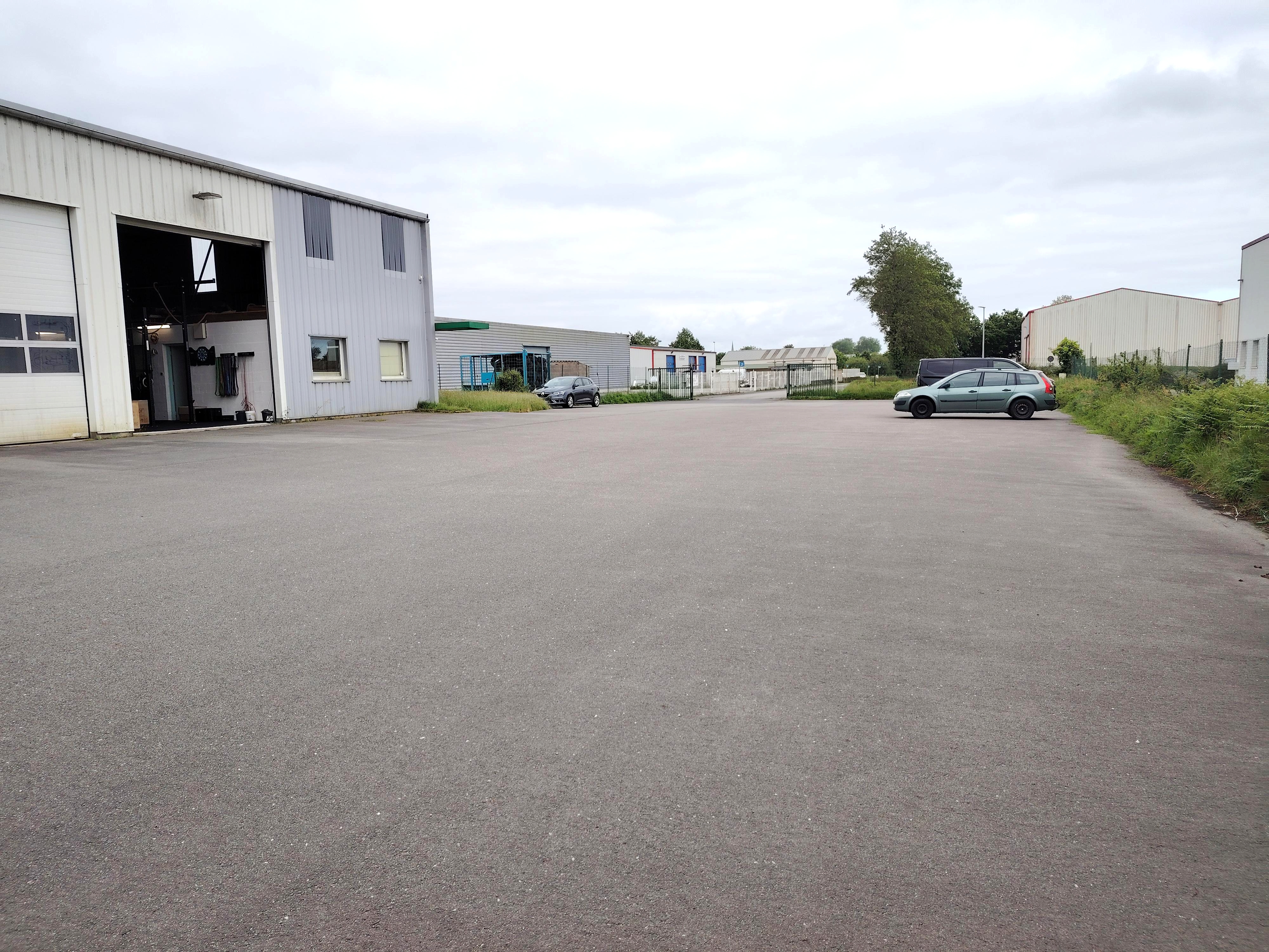 Local commercial 270 m² · à Lesneven · 270 m² · 2 800 €/mois