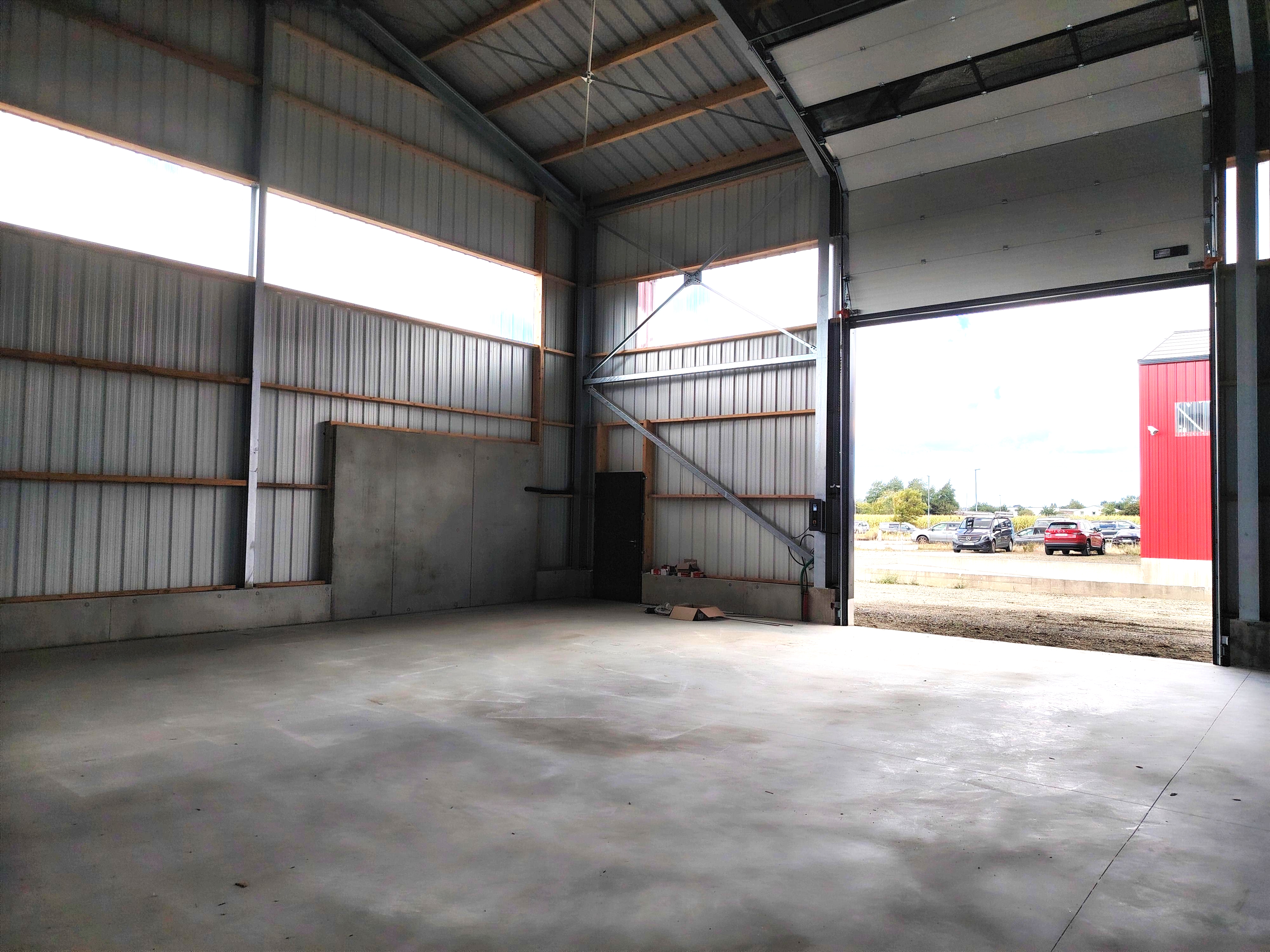 Local commercial 127 m² · à Ploudaniel · 127 m² · 900 €/mois