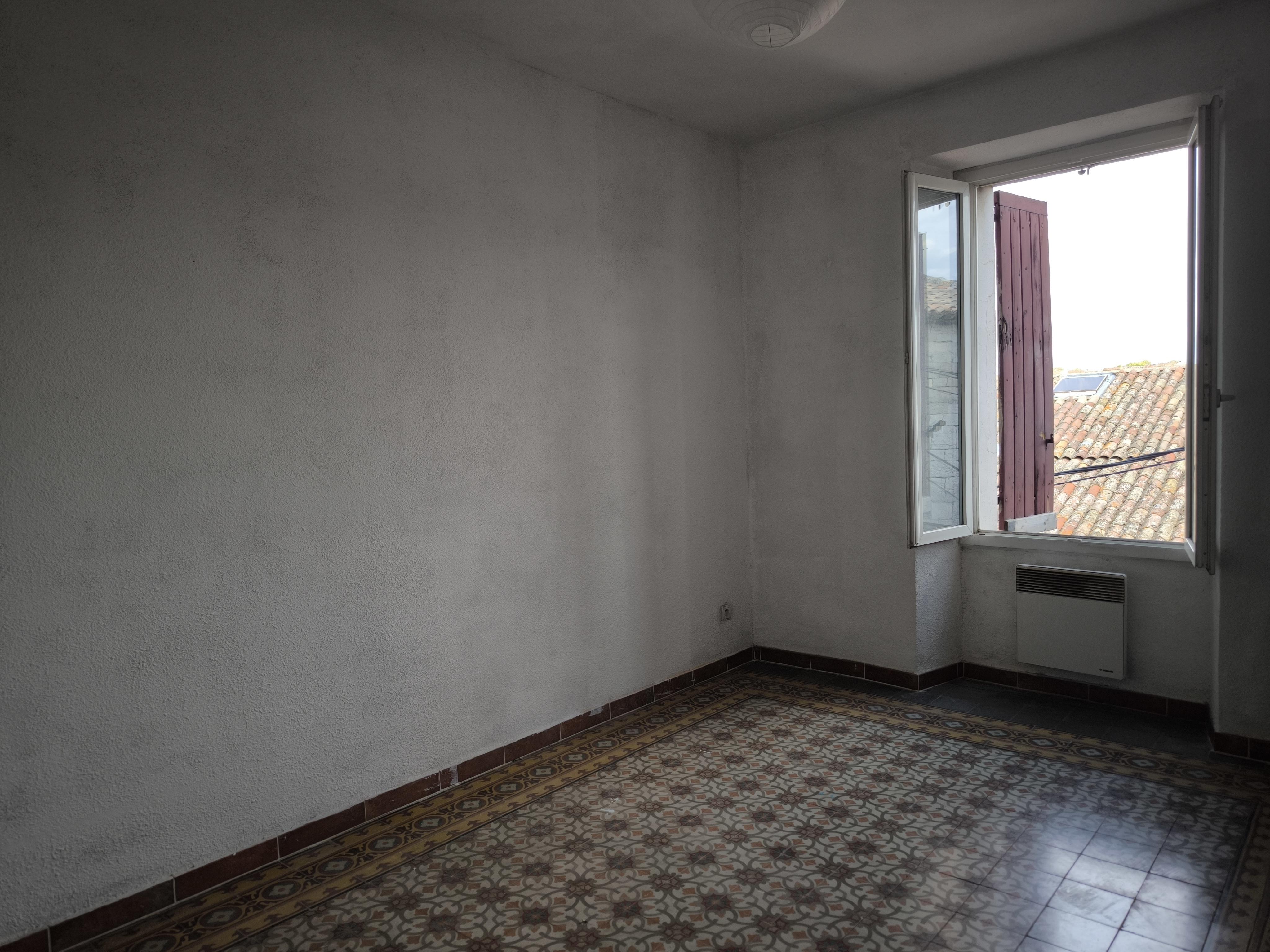 Immeuble 3 pièces 138 m² · à Lézan · 138 m² · 149 000 €