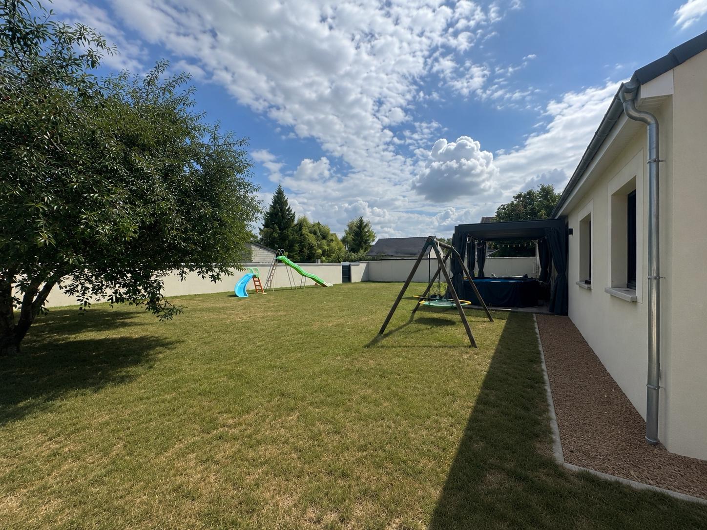 Maison 5 pièces 125 m² · à Saint-Just-Sauvage · 125 m² · 254 000 €