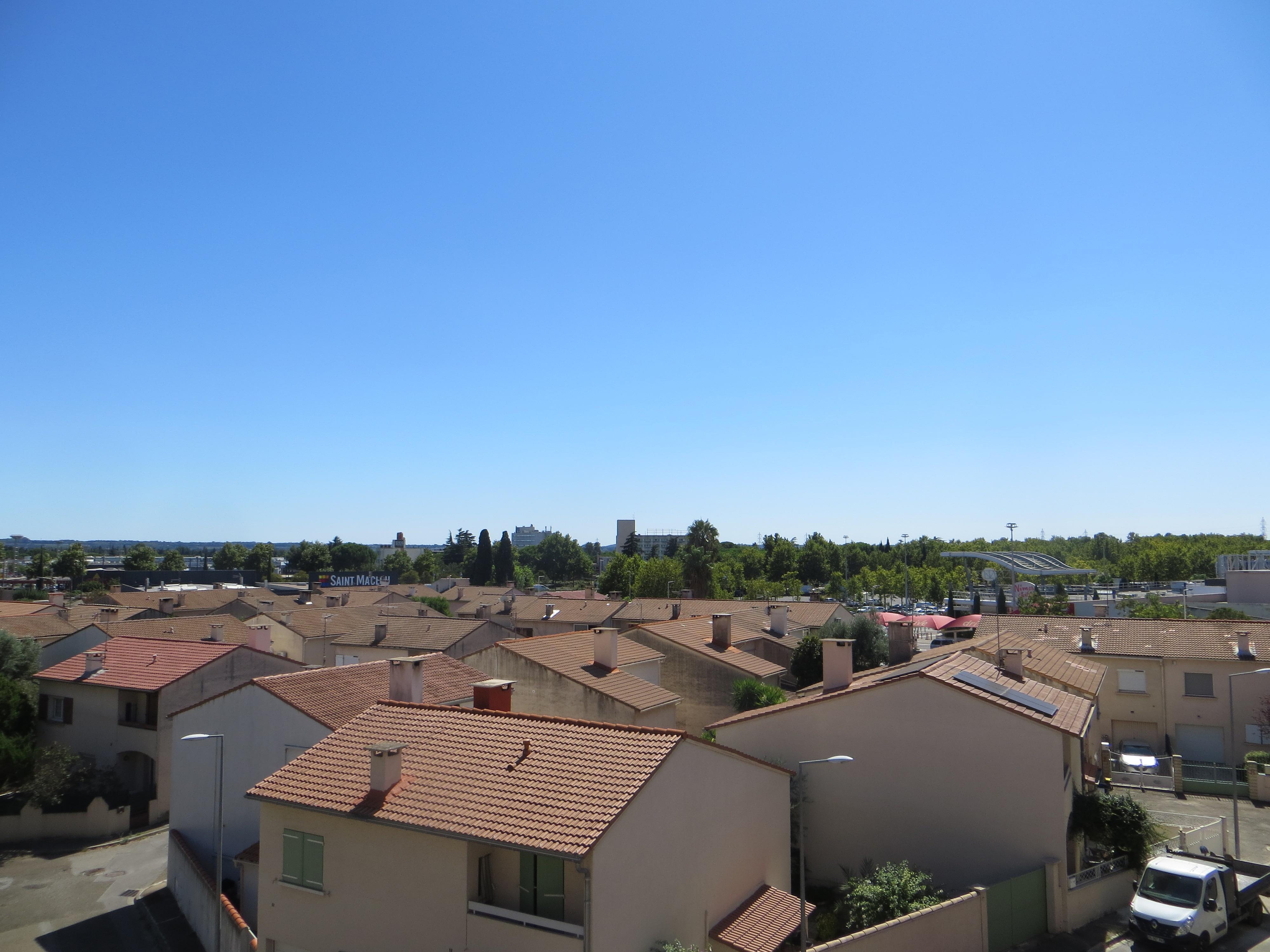 Appartement 4 pièces 75 m² · à Nîmes · 74,9 m² · 155 000 €