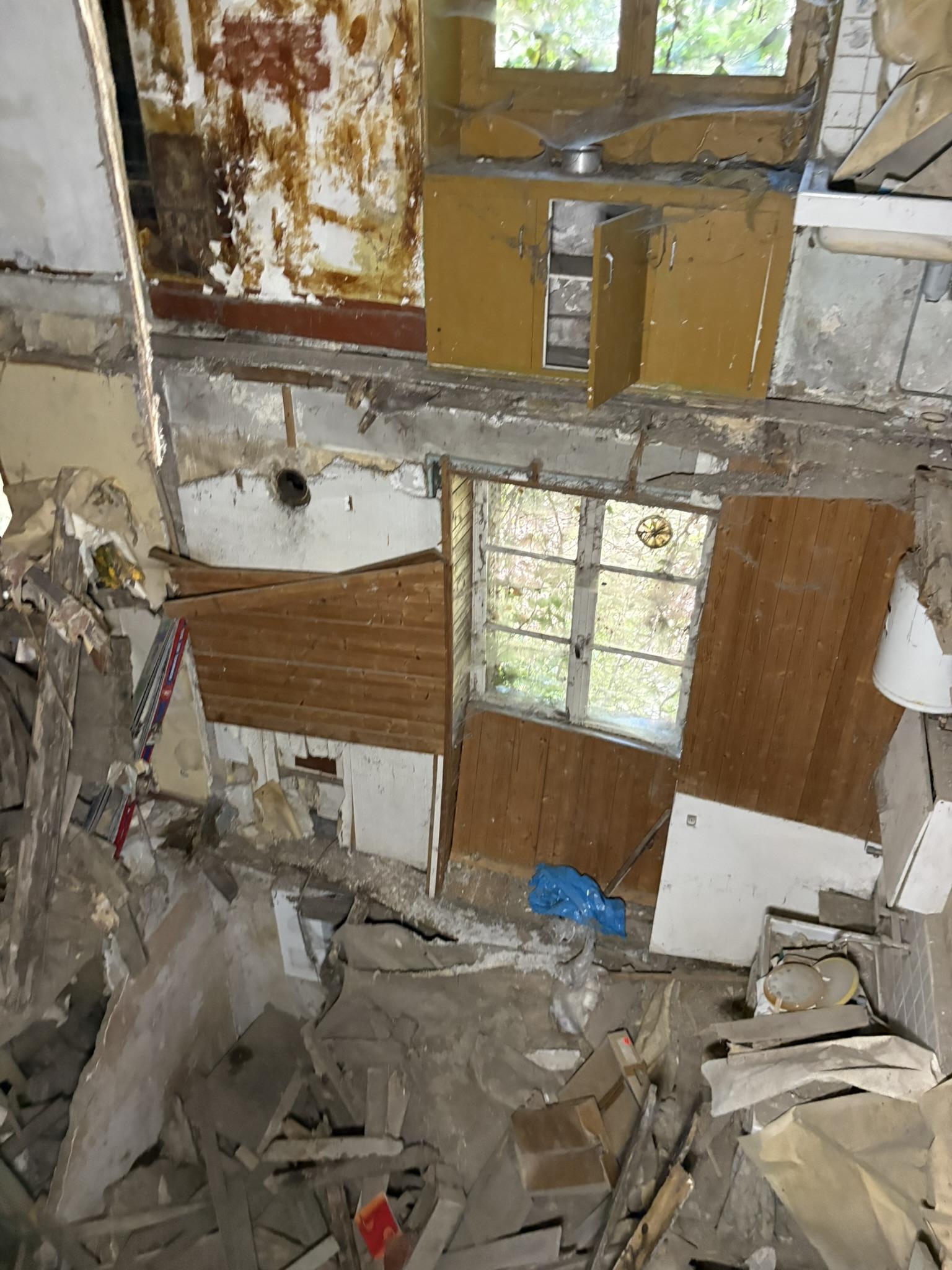 Immeuble 15 pièces 340 m² · à Saint-Claude · 340 m² · 99 000 €