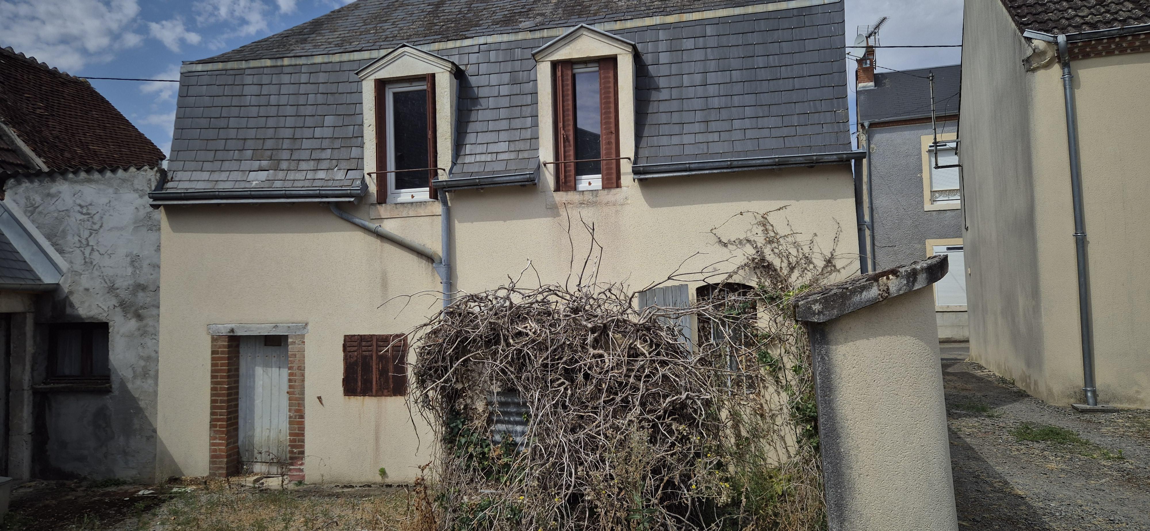 Maison 3 pièces 76 m² · à Reuilly · 76 m² · 41 000 €