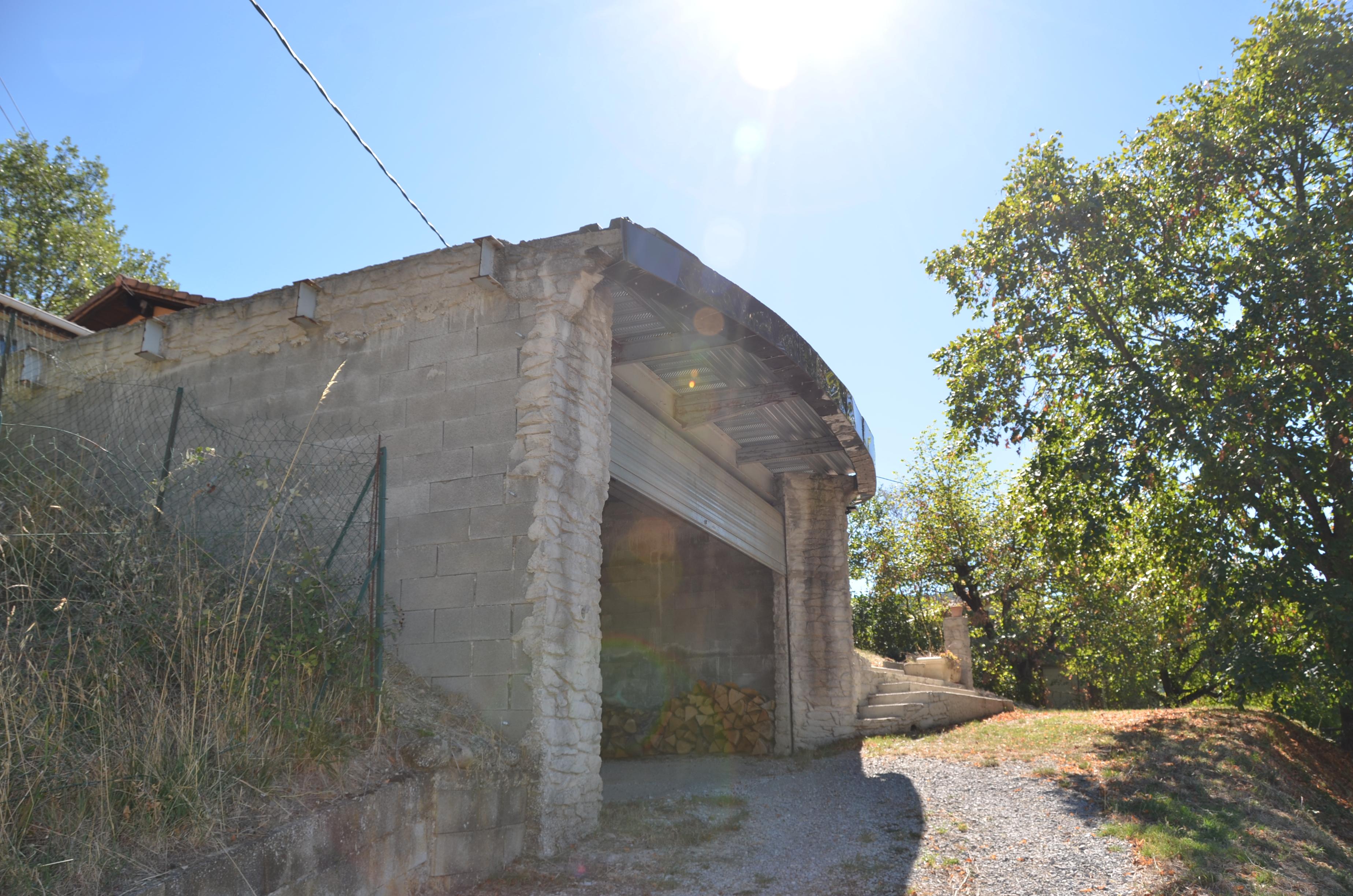 3 pièces 76 m² · à Les Ollières-sur-Eyrieux · 76 m² · 209 000 €