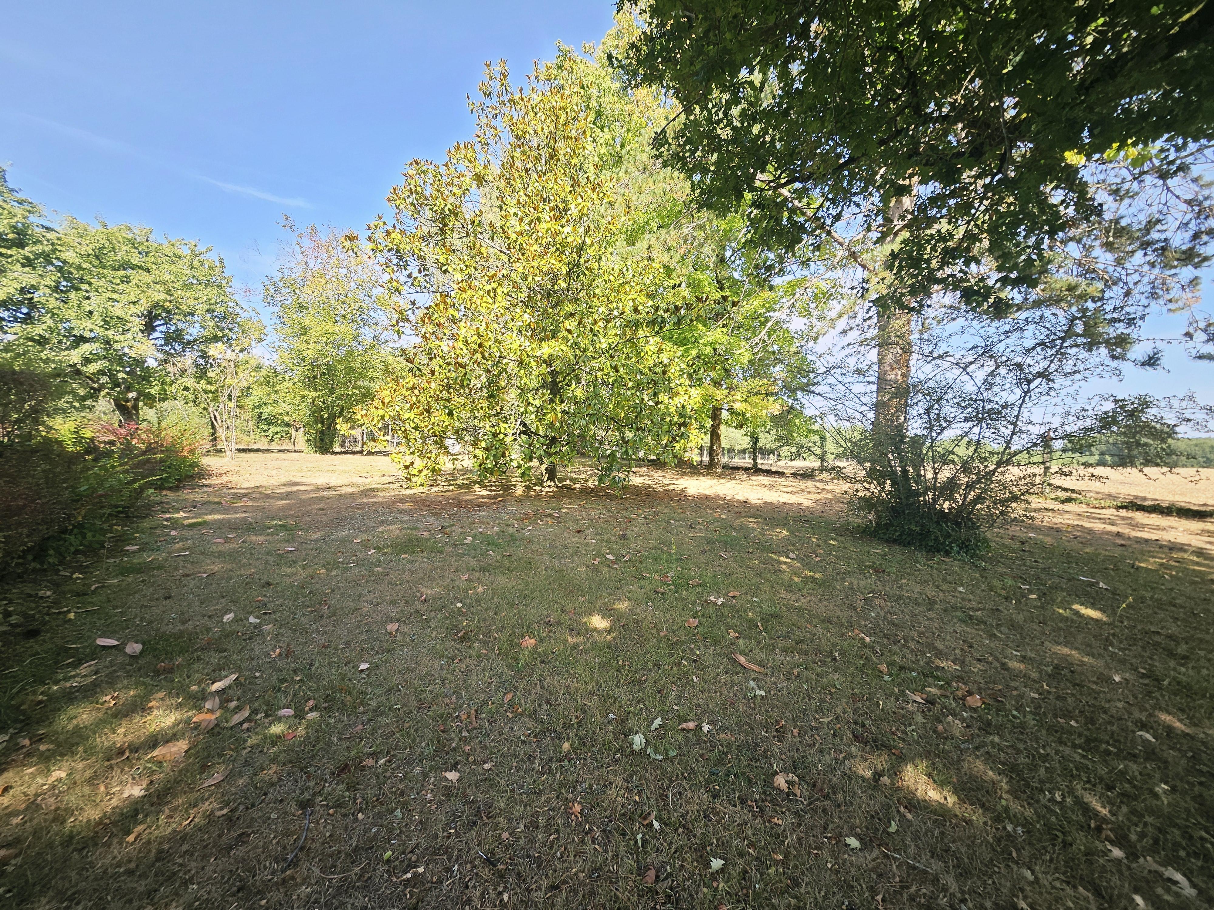 Maison 9 pièces 200 m² · à Saint-Jory-de-Chalais · 200 m² · 164 300 €