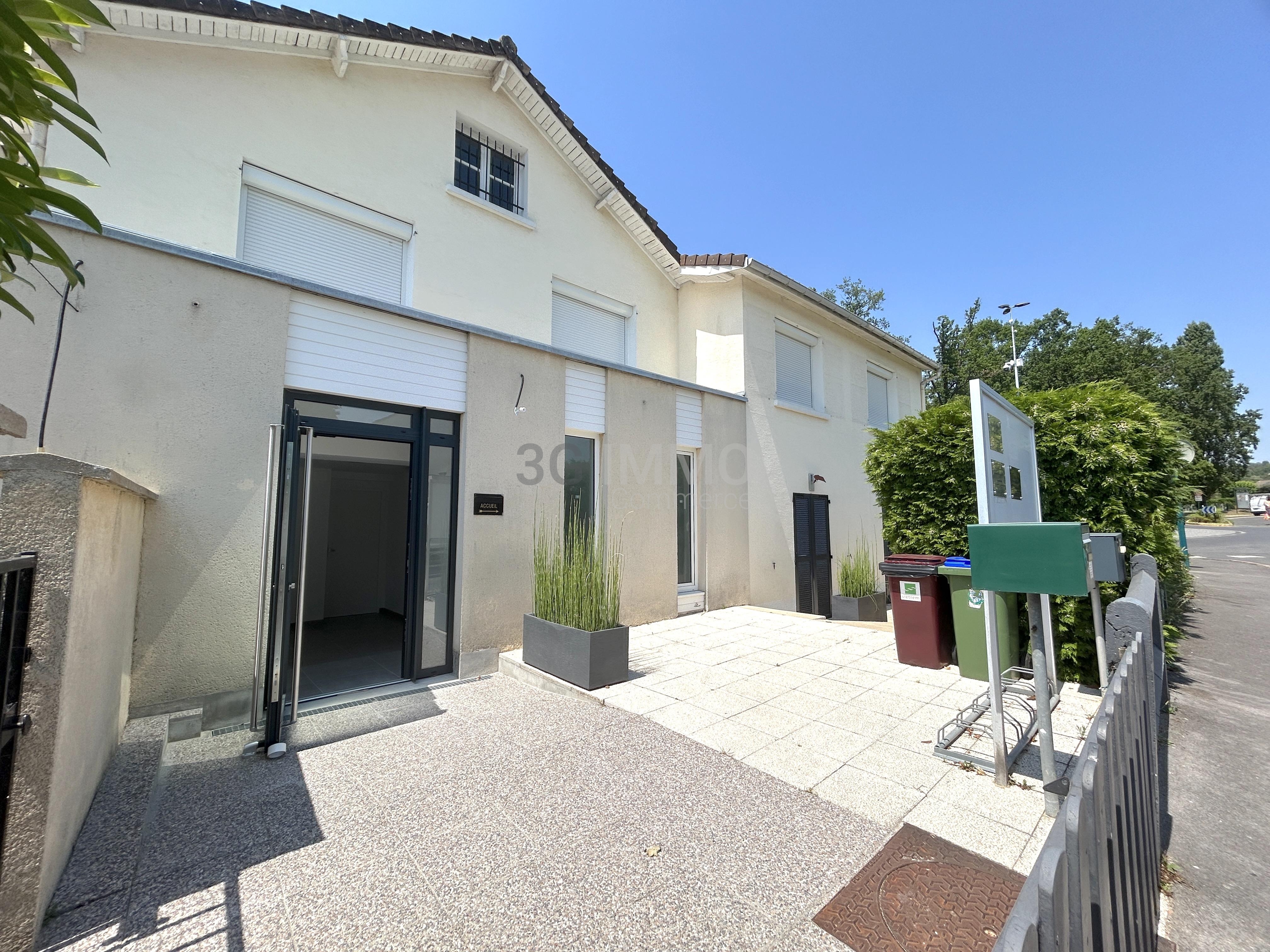 Local commercial 15 m² · à Courtry · 15 m² · 520 €/mois
