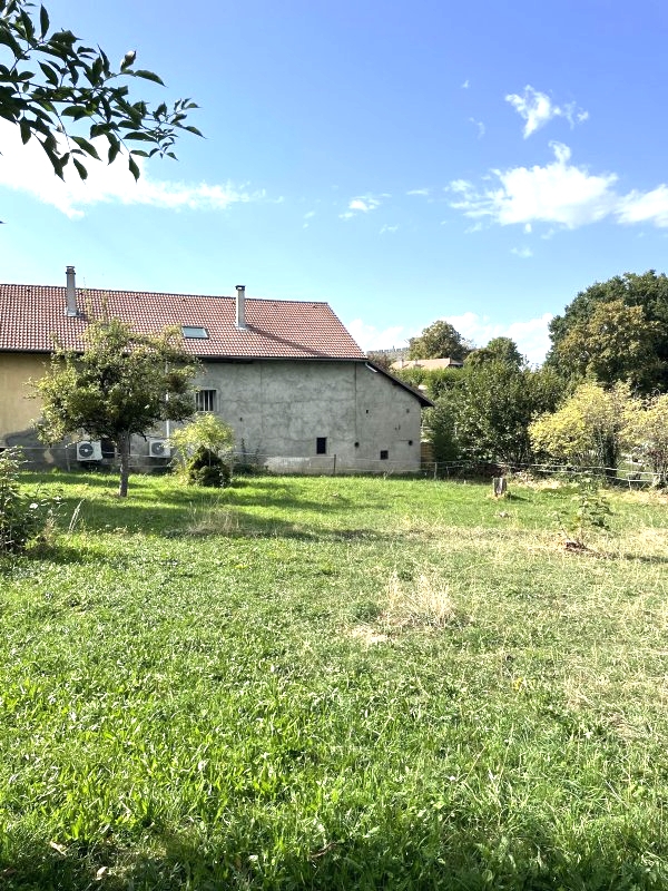 Terrain 1495 m² · à Larringes · 237 000 €