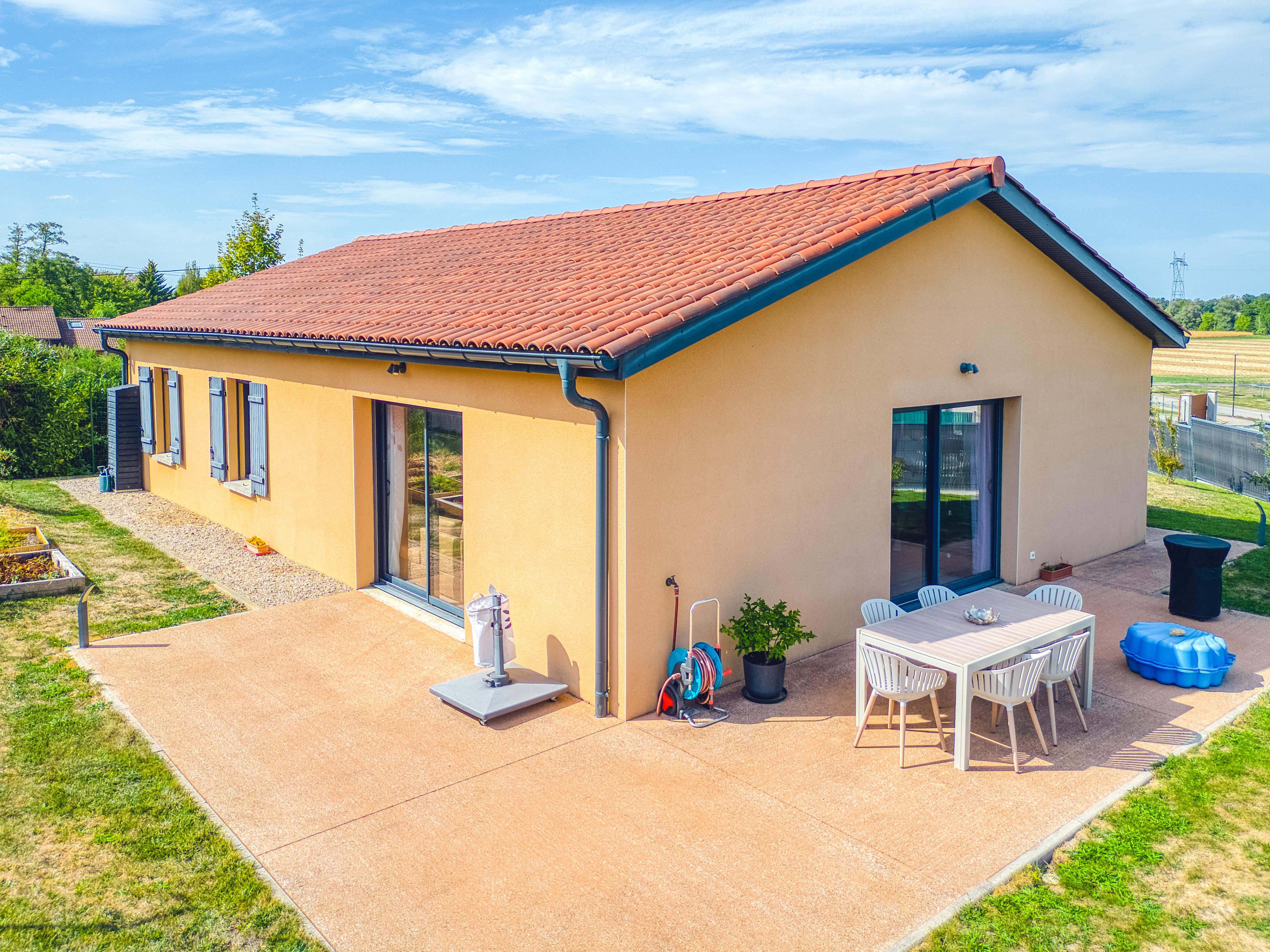 Maison 5 pièces 96 m² · à Meillonnas · 95,6 m² · 275 000 €