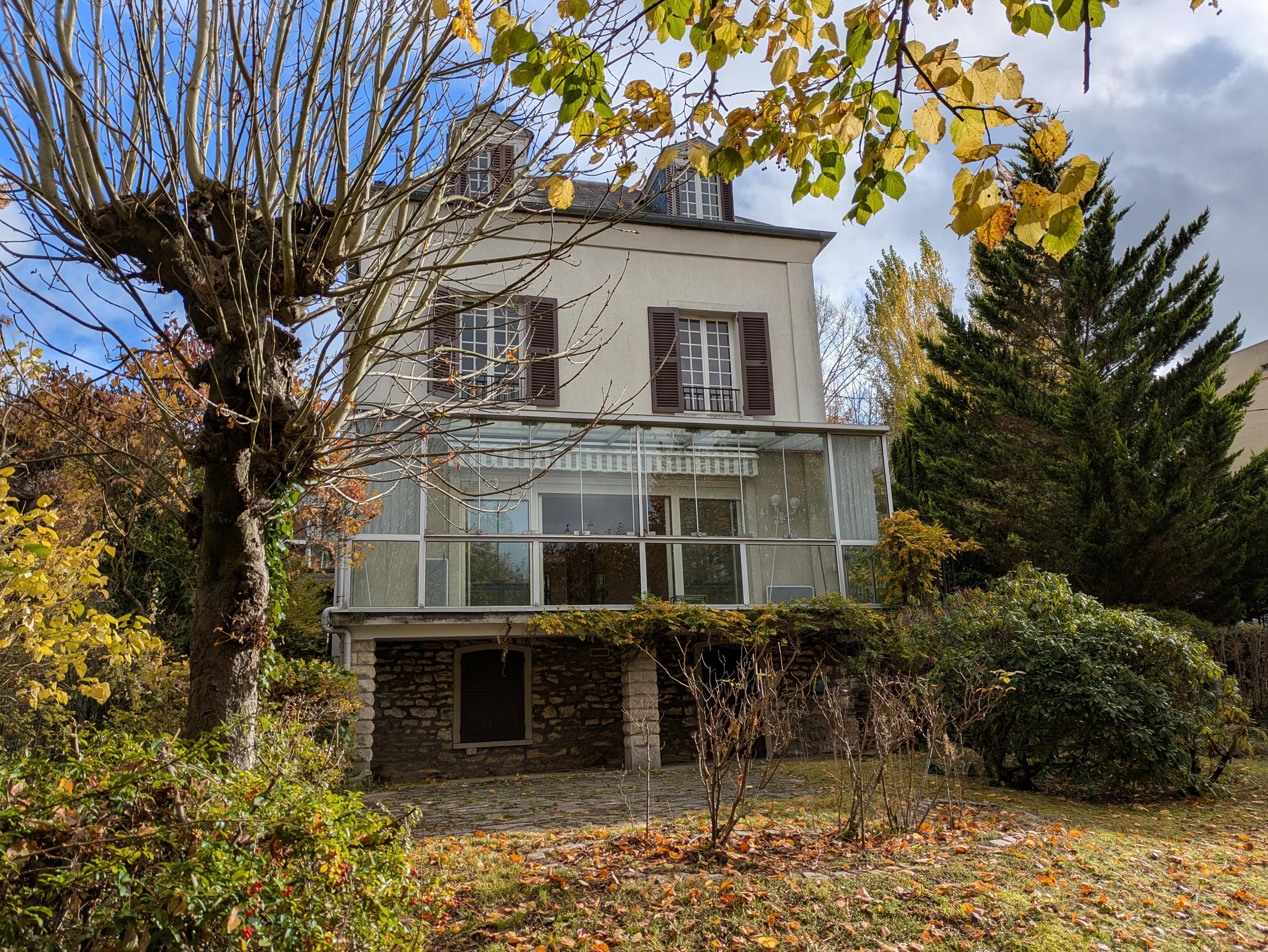 Maison 8 pièces 185 m² · à Montmorency · 185 m² · 599 000 €