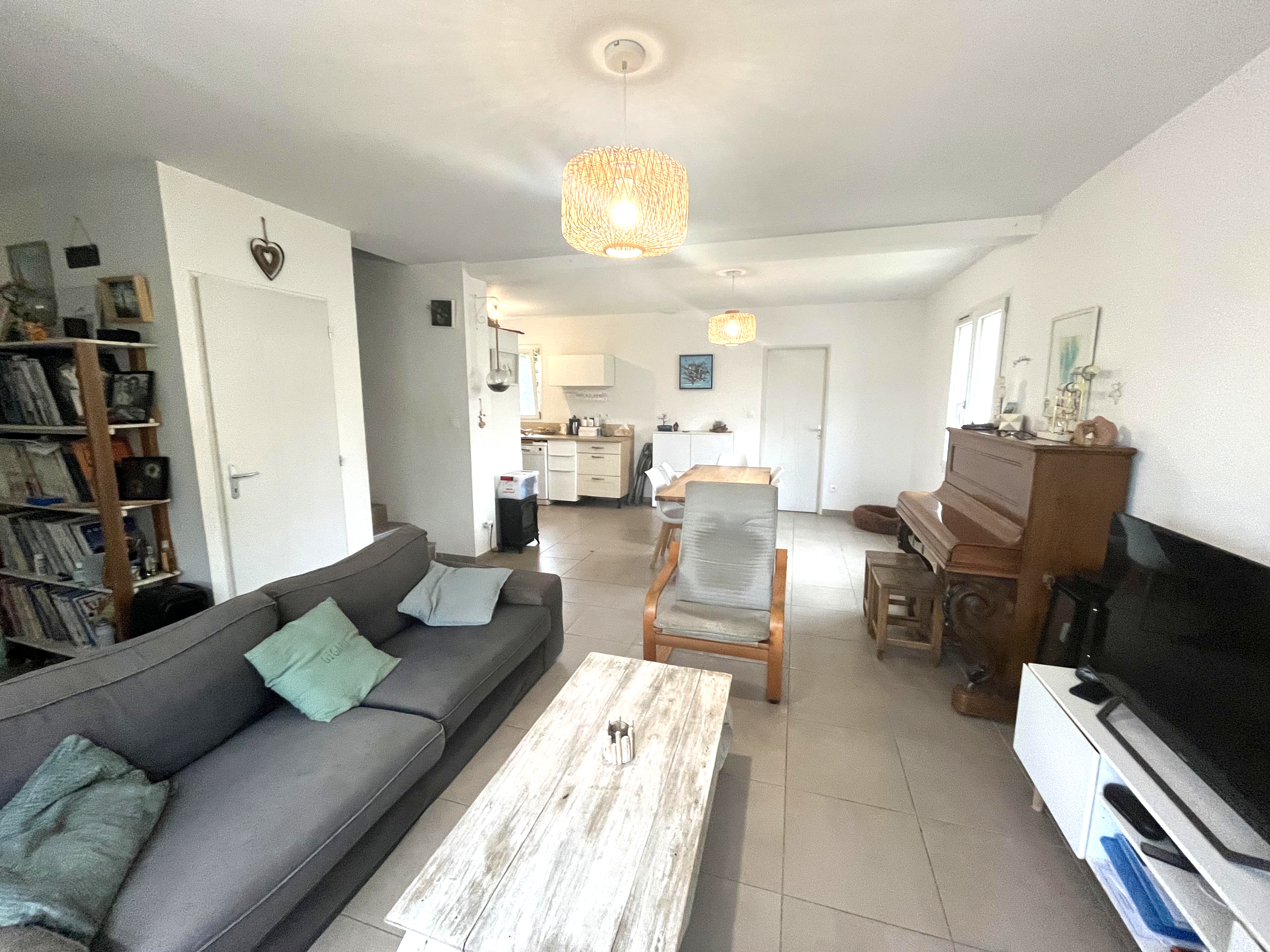 Maison 5 pièces 97 m² · à Rochefort-du-Gard · 97,2 m² · 362 000 €