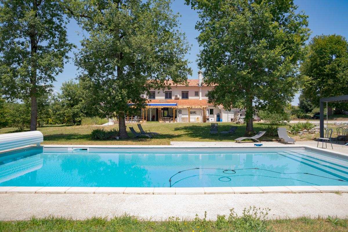 Maison 15 pièces 480 m² · à Caussade · 480 m² · 598 000 €
