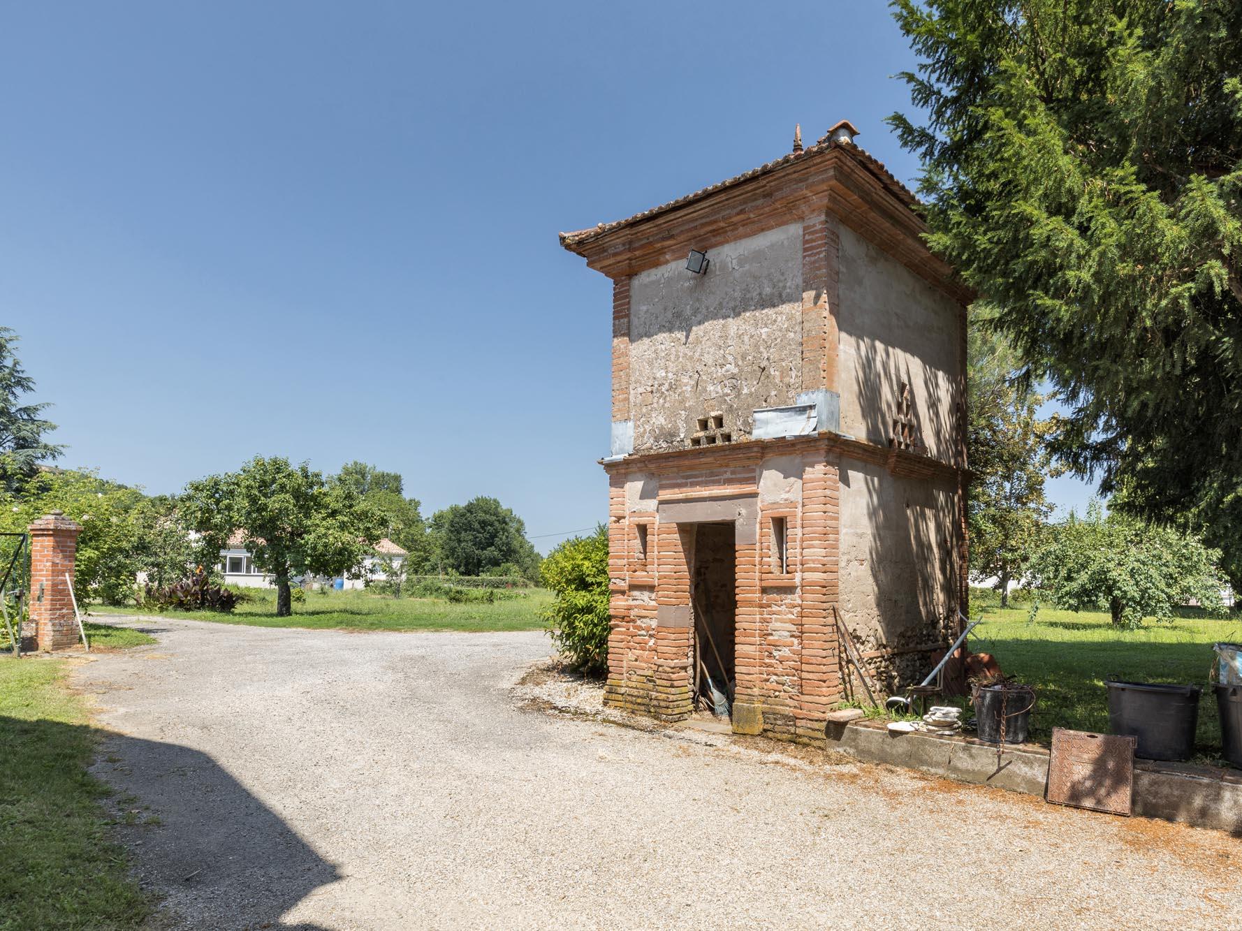 Maison 7 pièces 312 m² · à Castelnau-de-Lévis · 312 m² · 550 000 €