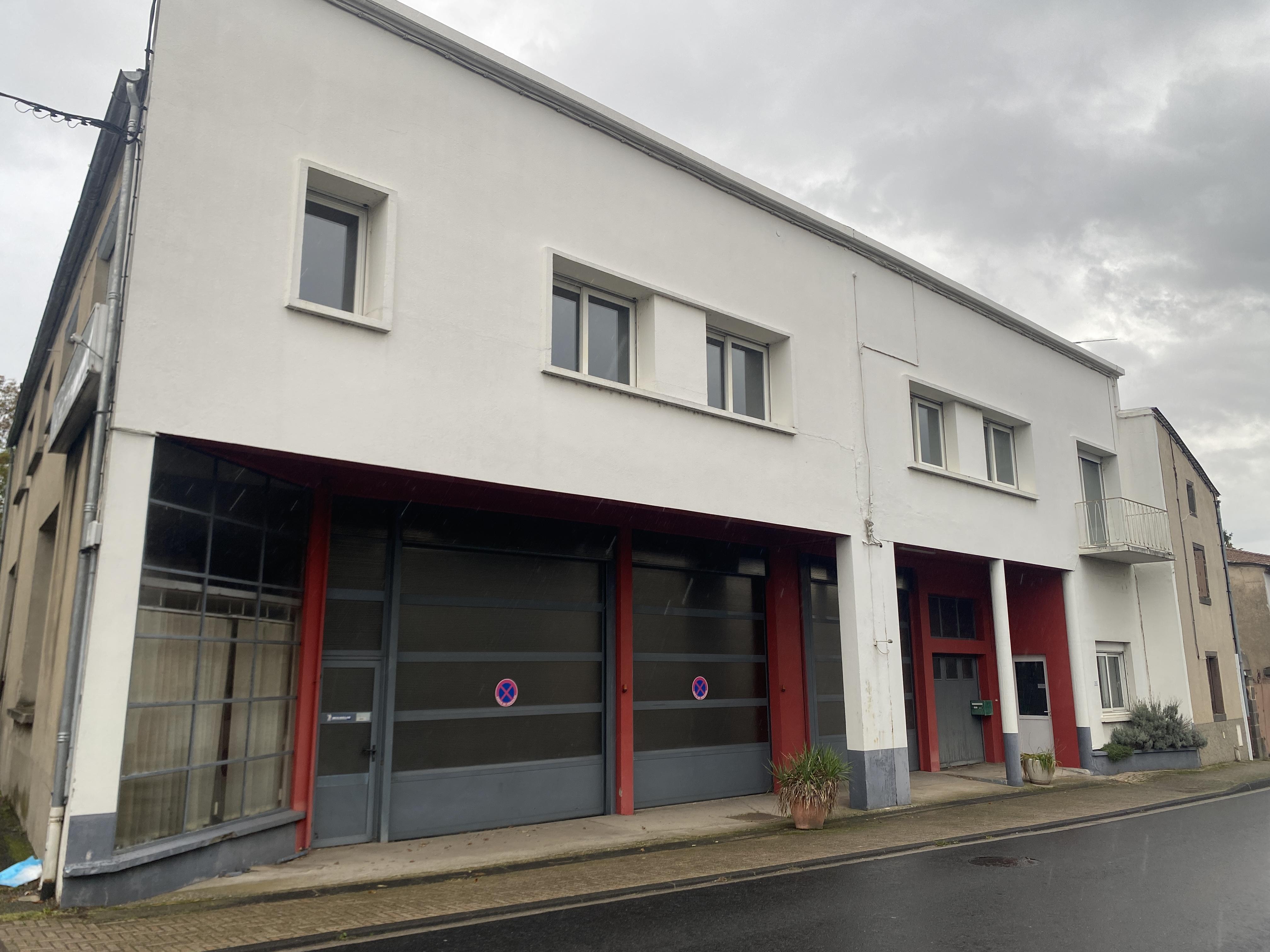 Immeuble 10 pièces 145 m² · à Joze · 145 m² · 299 000 €