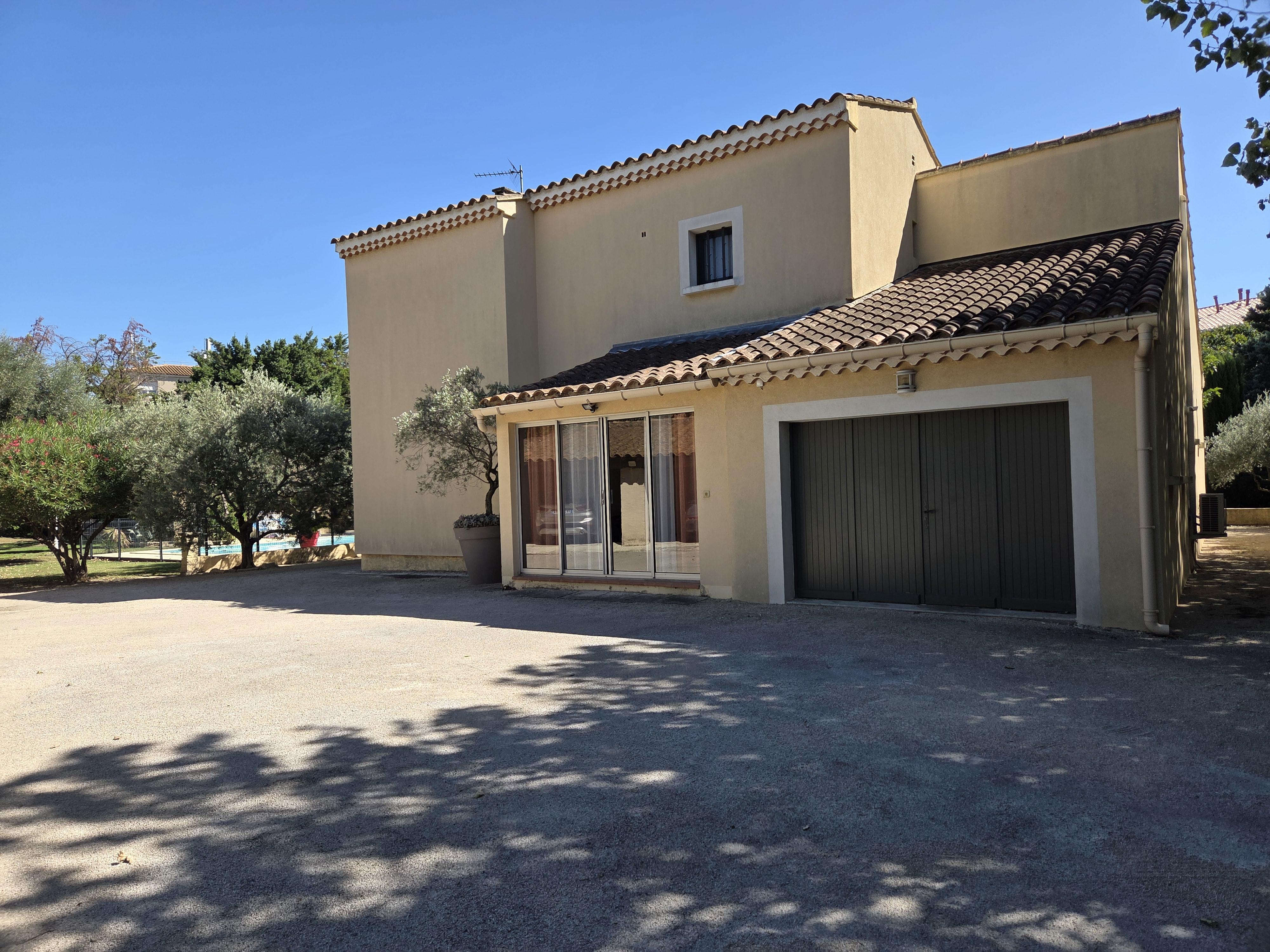 Maison 7 pièces 177 m² · à Avignon · 177 m² · 649 000 €