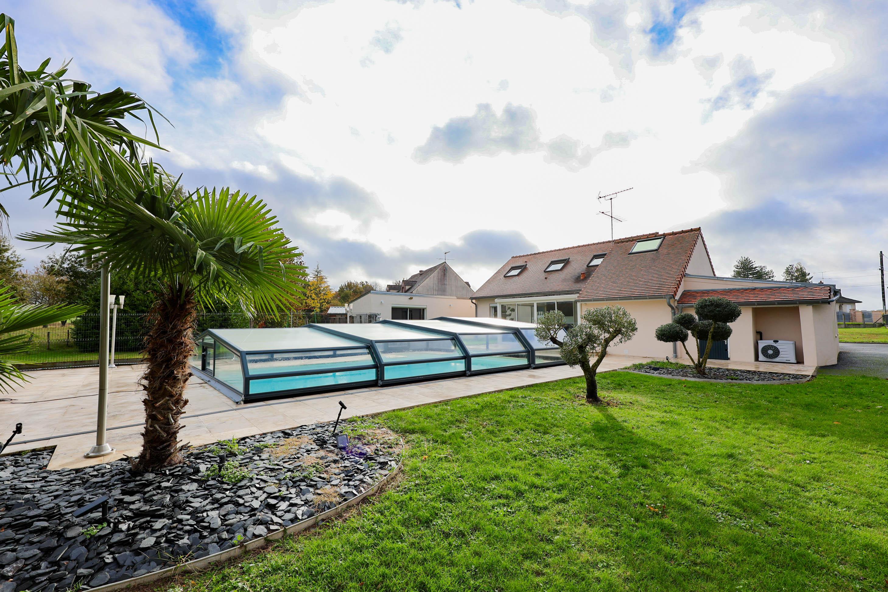 Maison 6 pièces 205 m² · à Amilly · 205 m² · 375 000 €