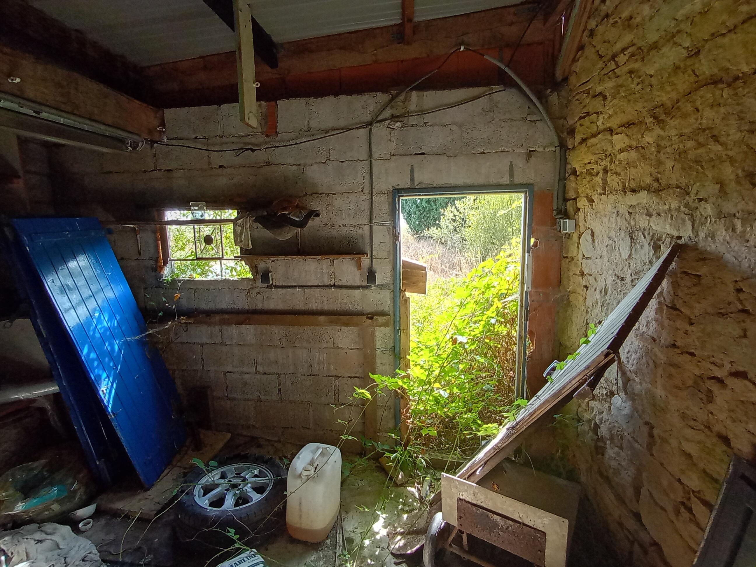 3 pièces 150 m² · à Glomel · 150 m² · 35 000 €