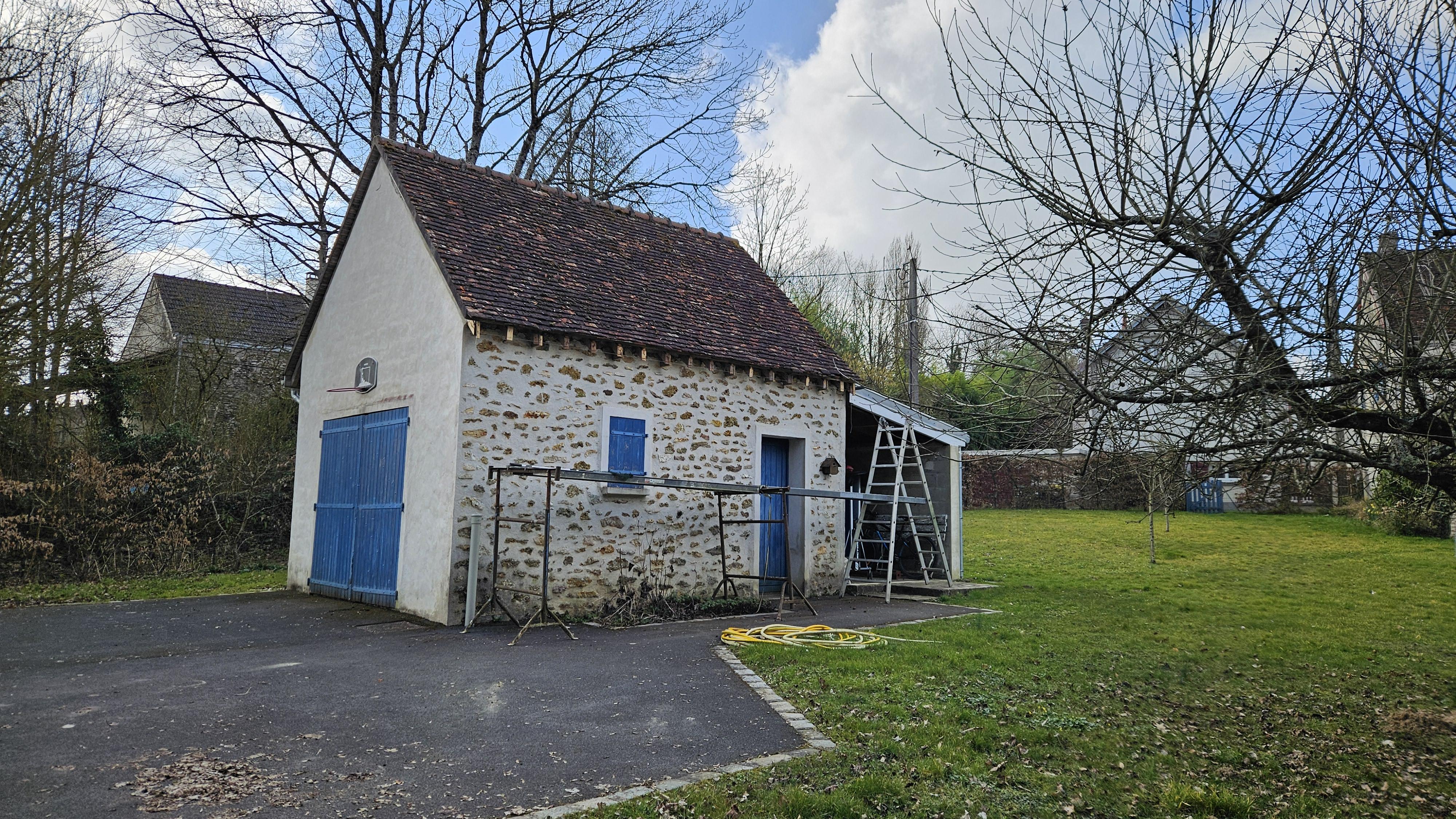 Maison 7 pièces 191 m² · à Saint-Cyr-sur-Morin · 191 m² · 332 000 €