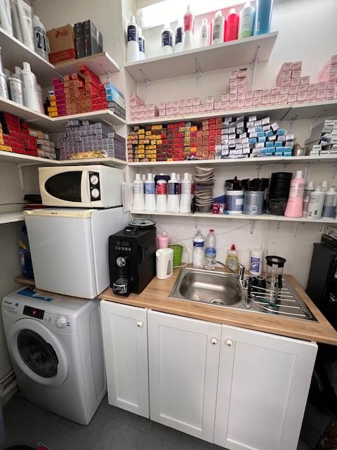 Local commercial 25 m² · à Pomerol · 25,3 m² · 46 000 €
